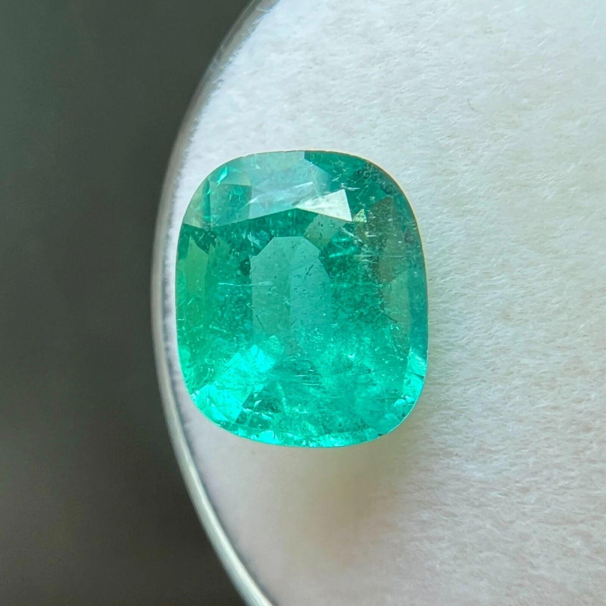 Natural 3.15 Carat Emerald Rare Vivid Green Cushion Cut Loose Gem In New Condition For Sale In Birmingham, GB