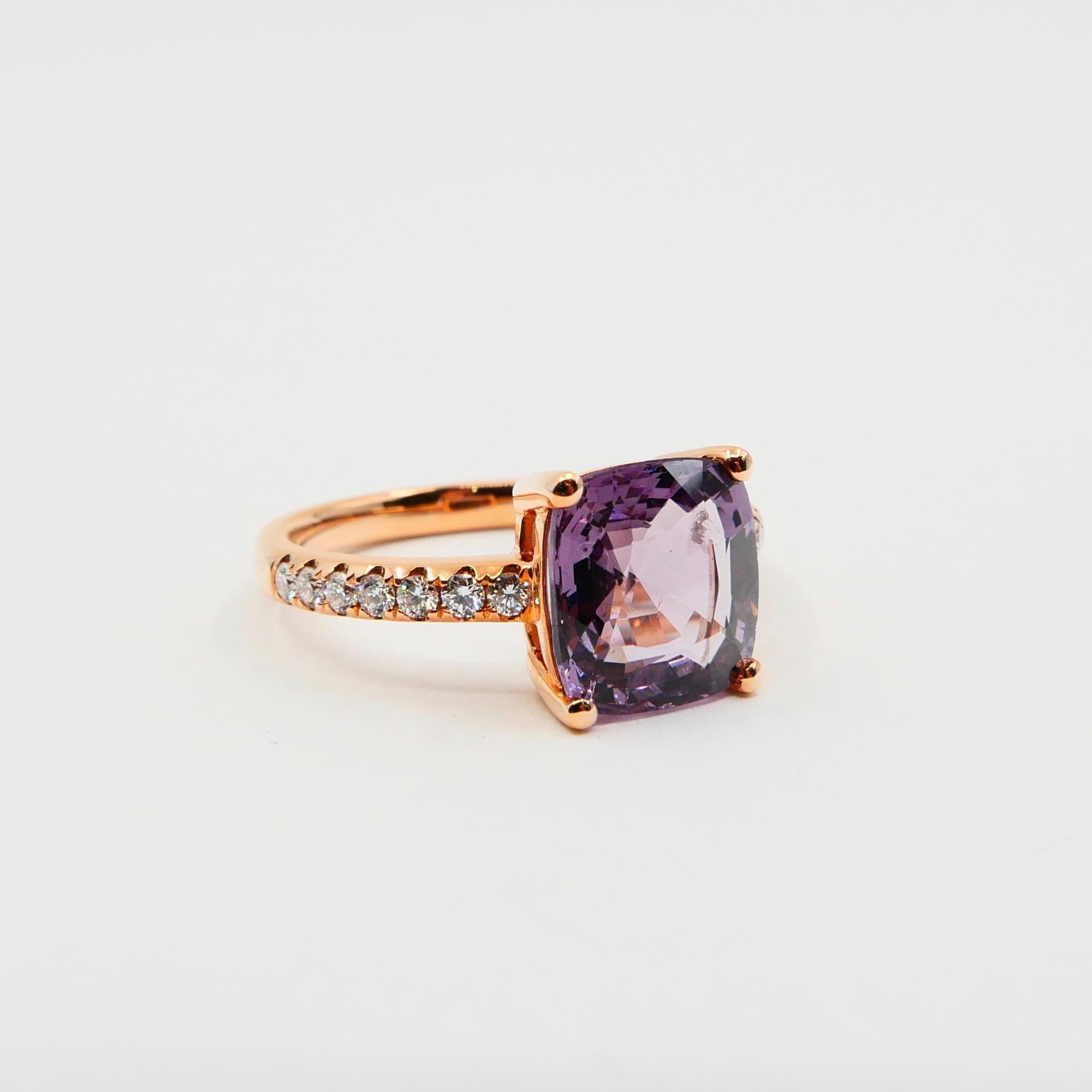 Natural 3.22 Carat Purple Spinel and Diamond Ring Set in 18 Karat Rose Gold For Sale 3