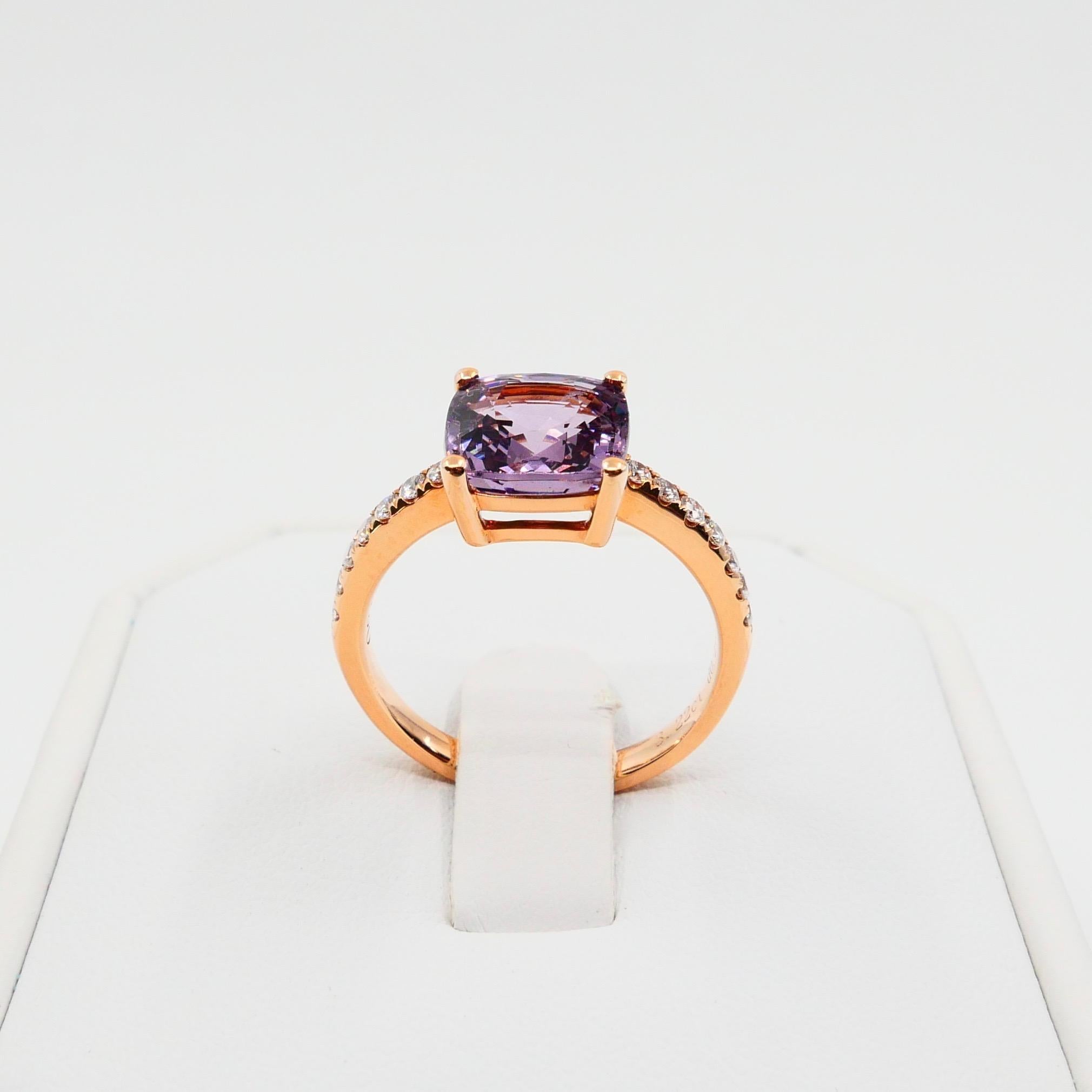 Natural 3.22 Carat Purple Spinel and Diamond Ring Set in 18 Karat Rose Gold For Sale 7