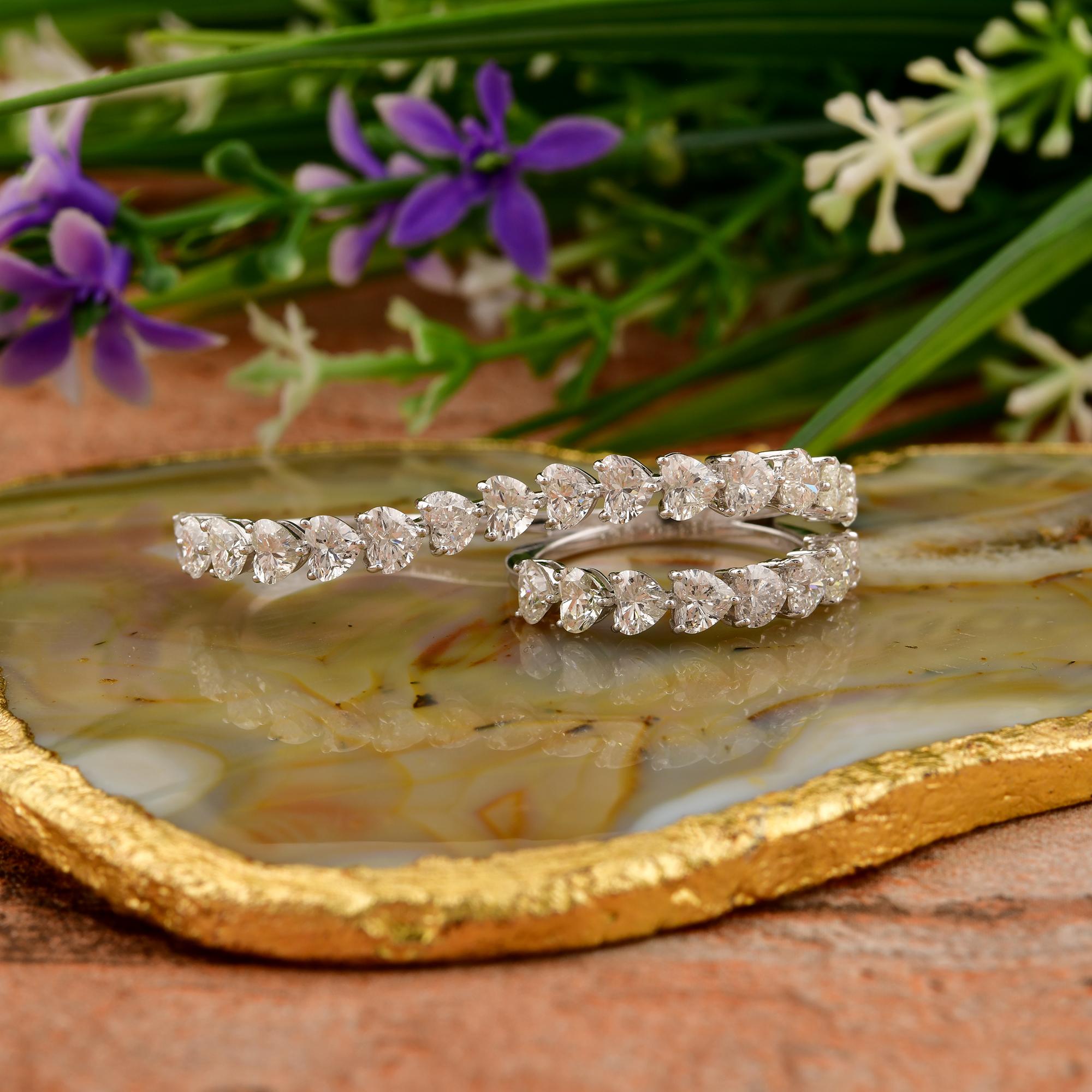 Natural 3.25 Carat Heart Shape Diamond Double Finger Ring 14 Karat White Gold For Sale 4