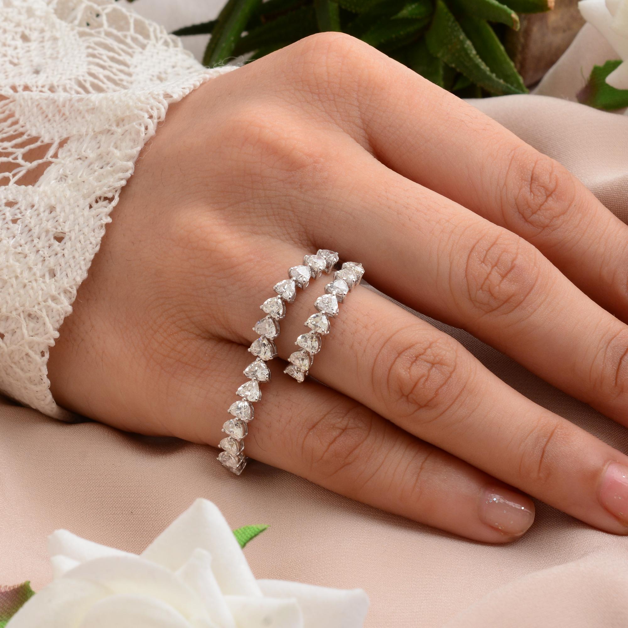 Women's Natural 3.25 Carat Heart Shape Diamond Double Finger Ring 14 Karat White Gold For Sale