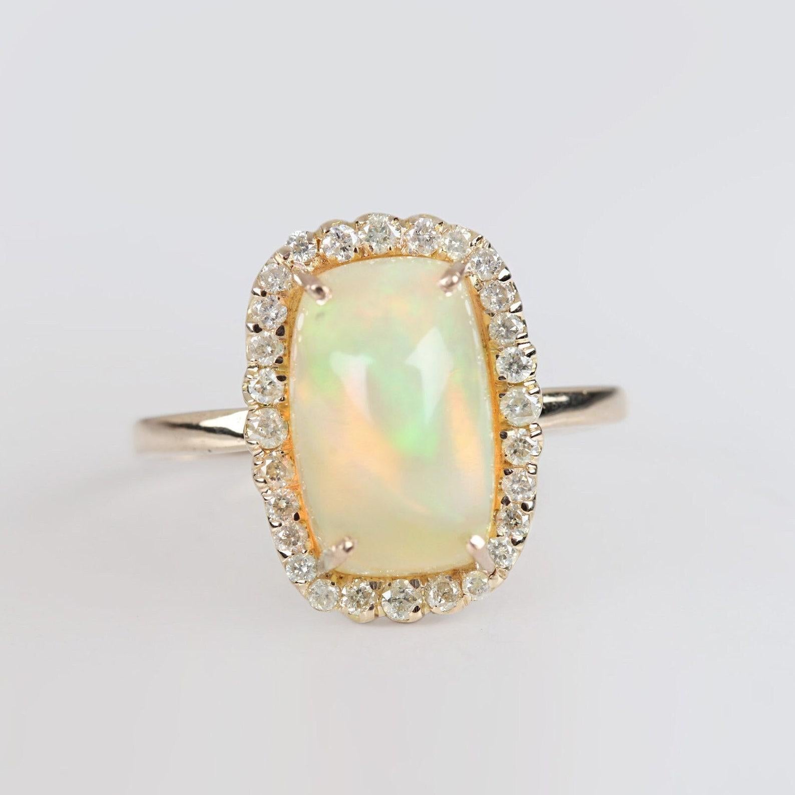 Art Deco Natural 3.27 Ct Ethiopian Opal Pave Diamond Cocktail Ring Solid 14k Gold Ring. For Sale