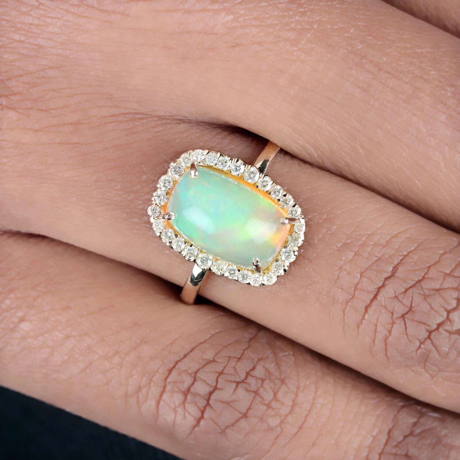 Natural 3.27 Ct Ethiopian Opal Pave Diamond Cocktail Ring Solid 14k Gold Ring. In New Condition For Sale In Chicago, IL