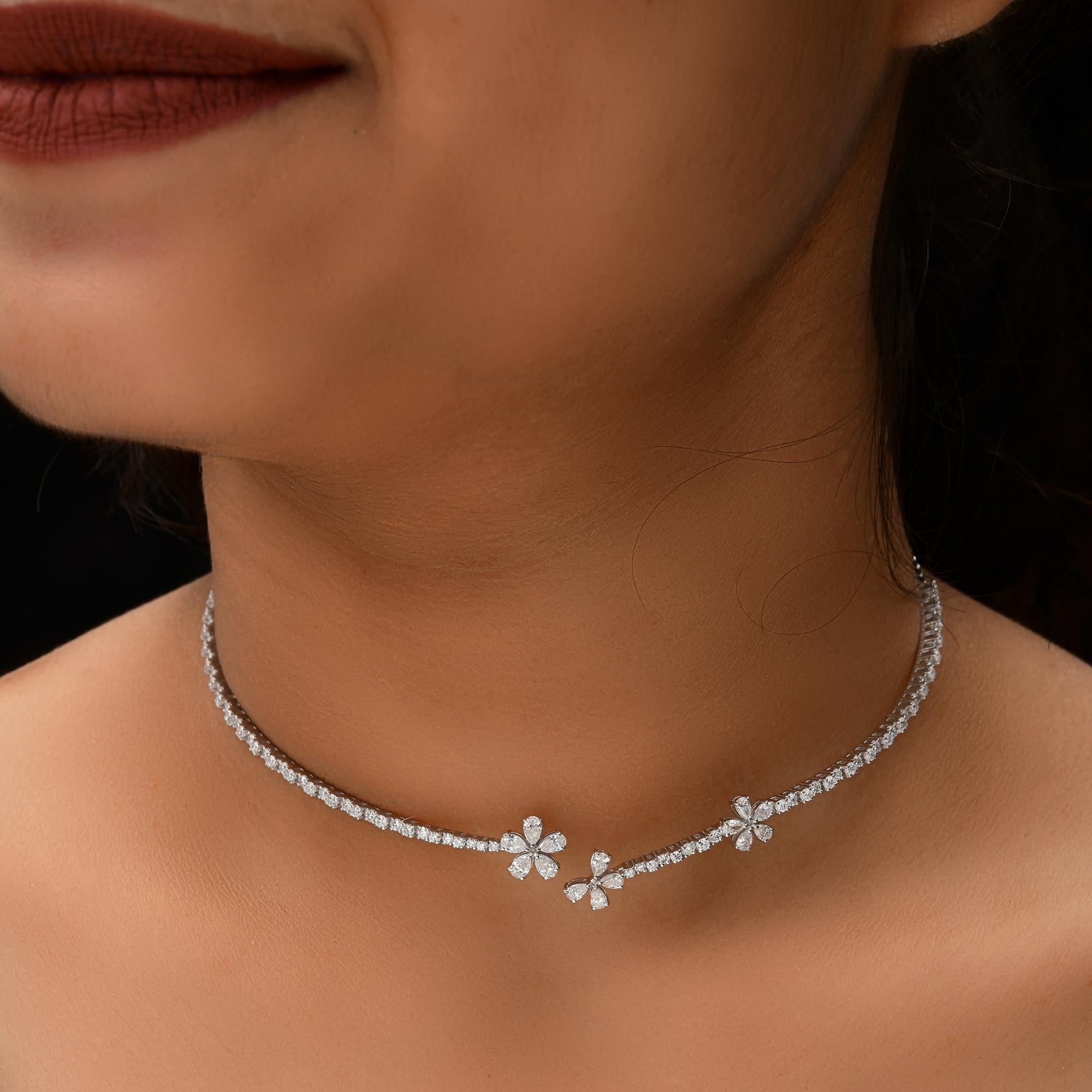 Moderno Collana girocollo con diamanti naturali da 3,28 carati SI/H Pear Round in oro bianco 18 carati in vendita