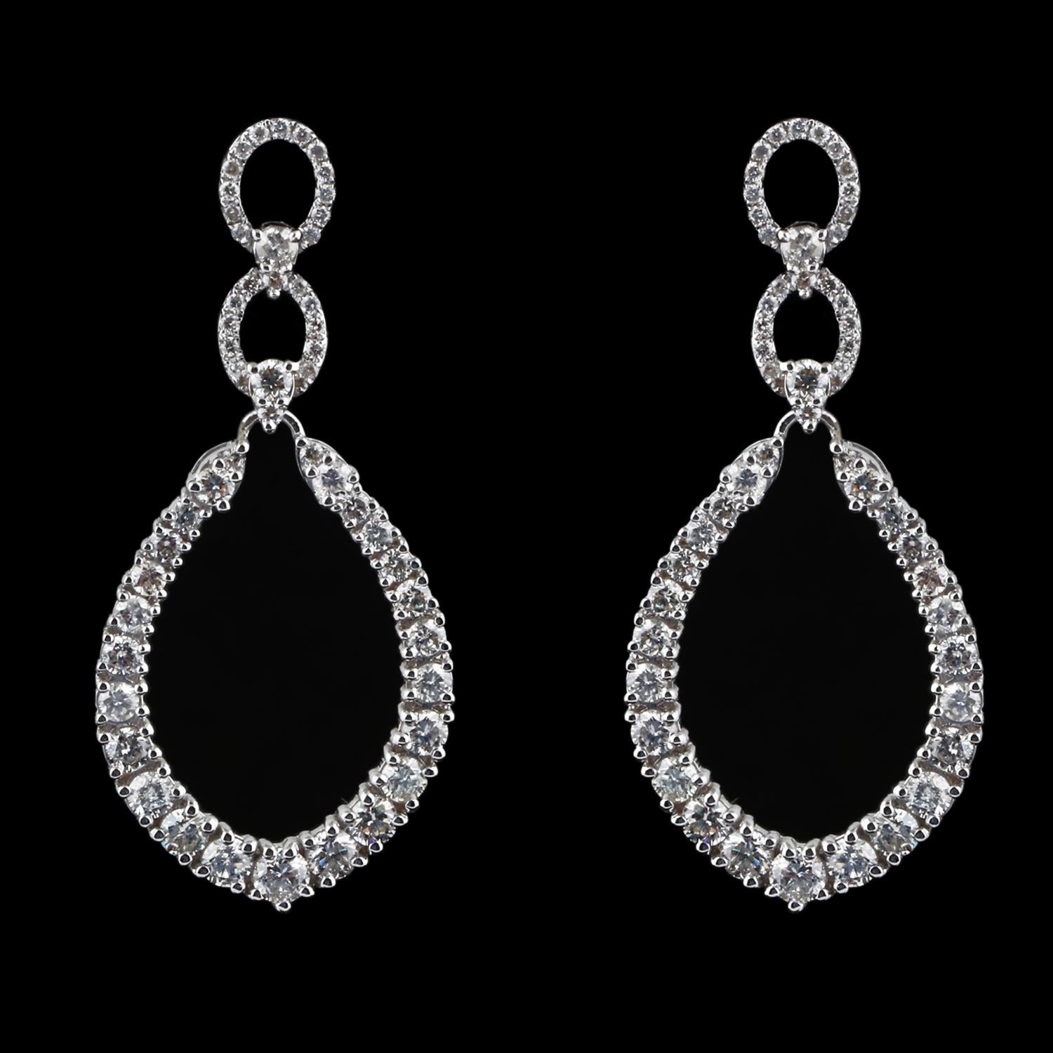 Women's Natural 3.3 Carat Diamond Dangle Earrings 18 Karat White Gold Handmade Jewelry For Sale