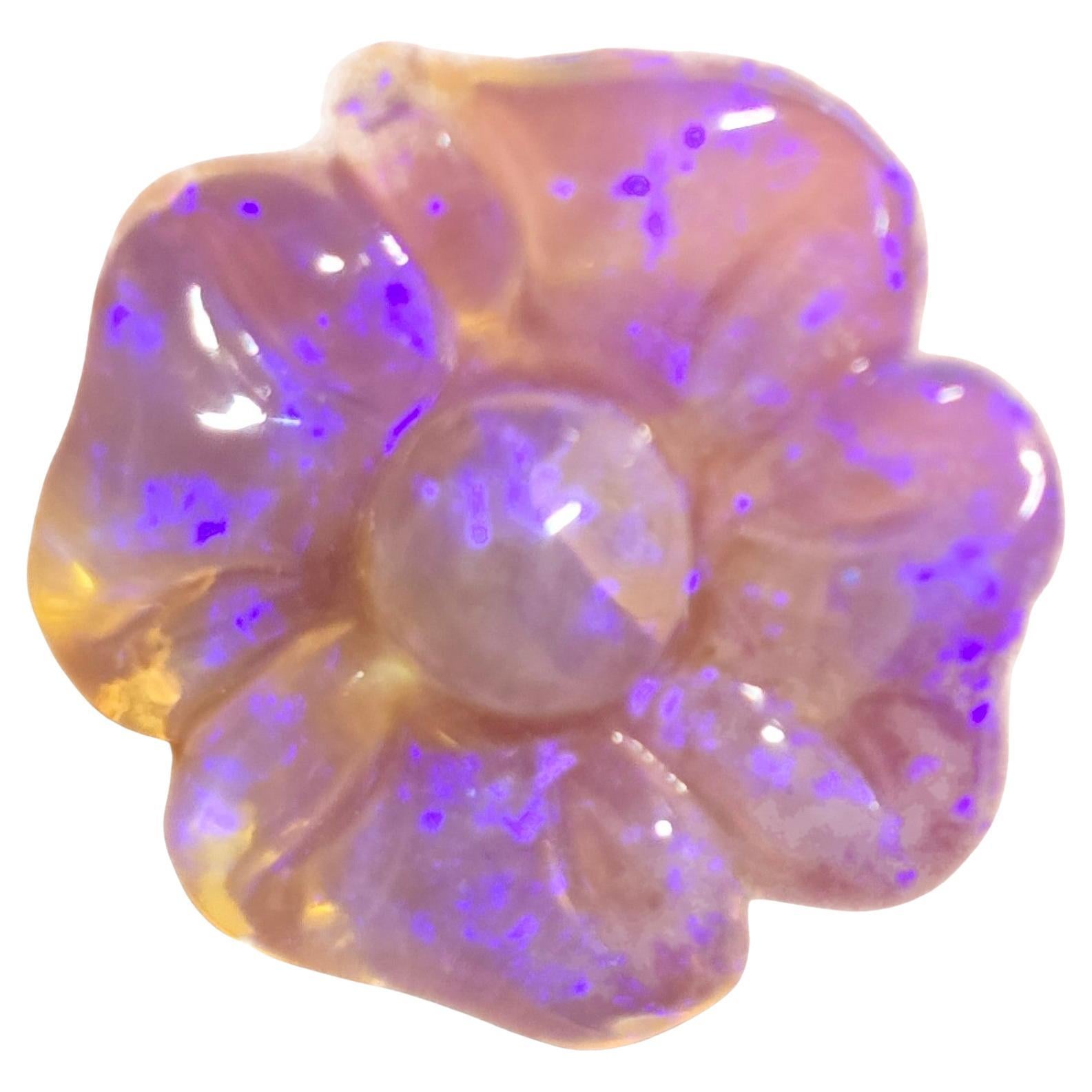 Natural 3.33 Ct Crystal Australian Opal Carved Opal mined by Sue Cooper For Sale