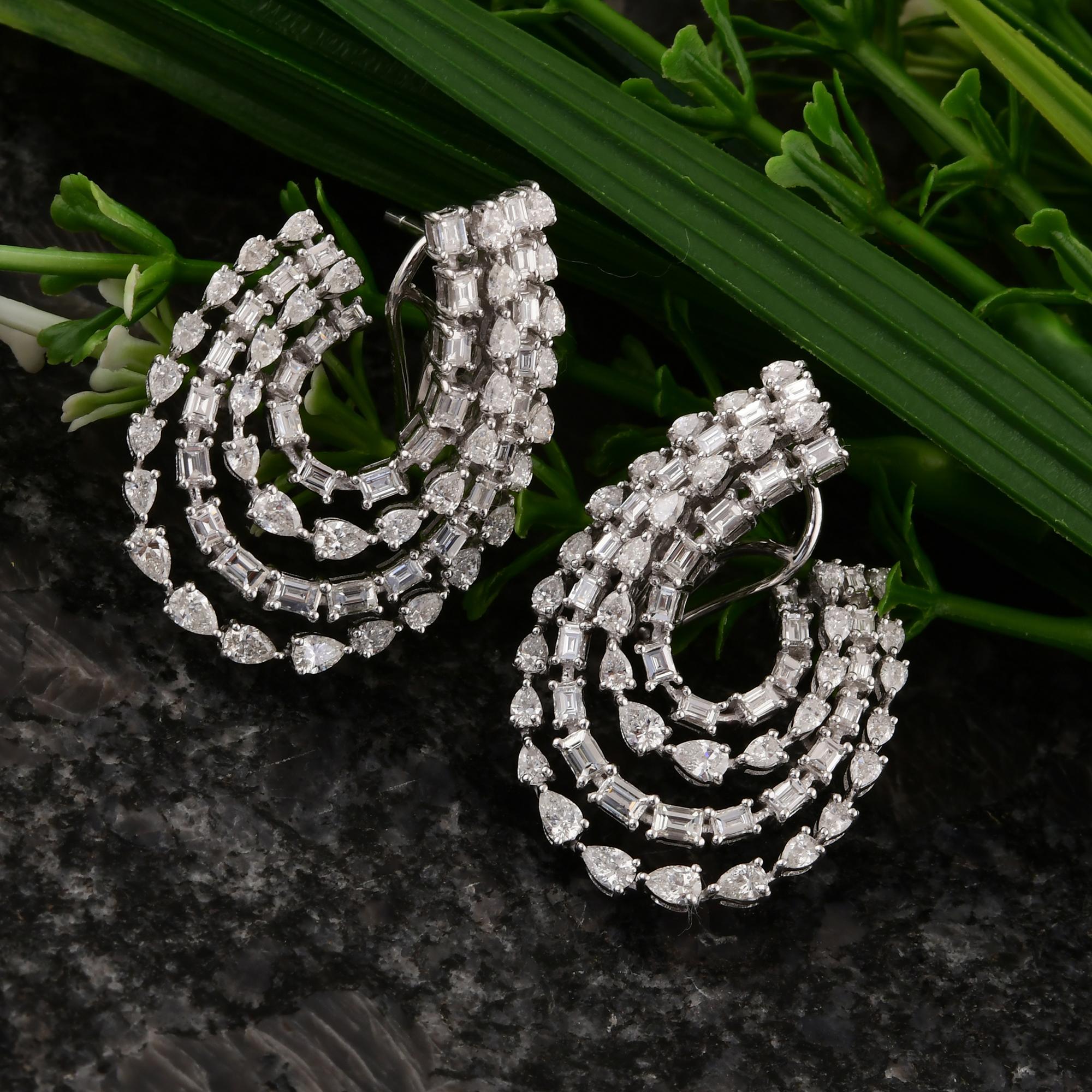 Natural 3.35 Carat SI/H Multi Shape Diamond Earrings 18 Karat White Gold Jewelry In New Condition For Sale In Diera, Dubai