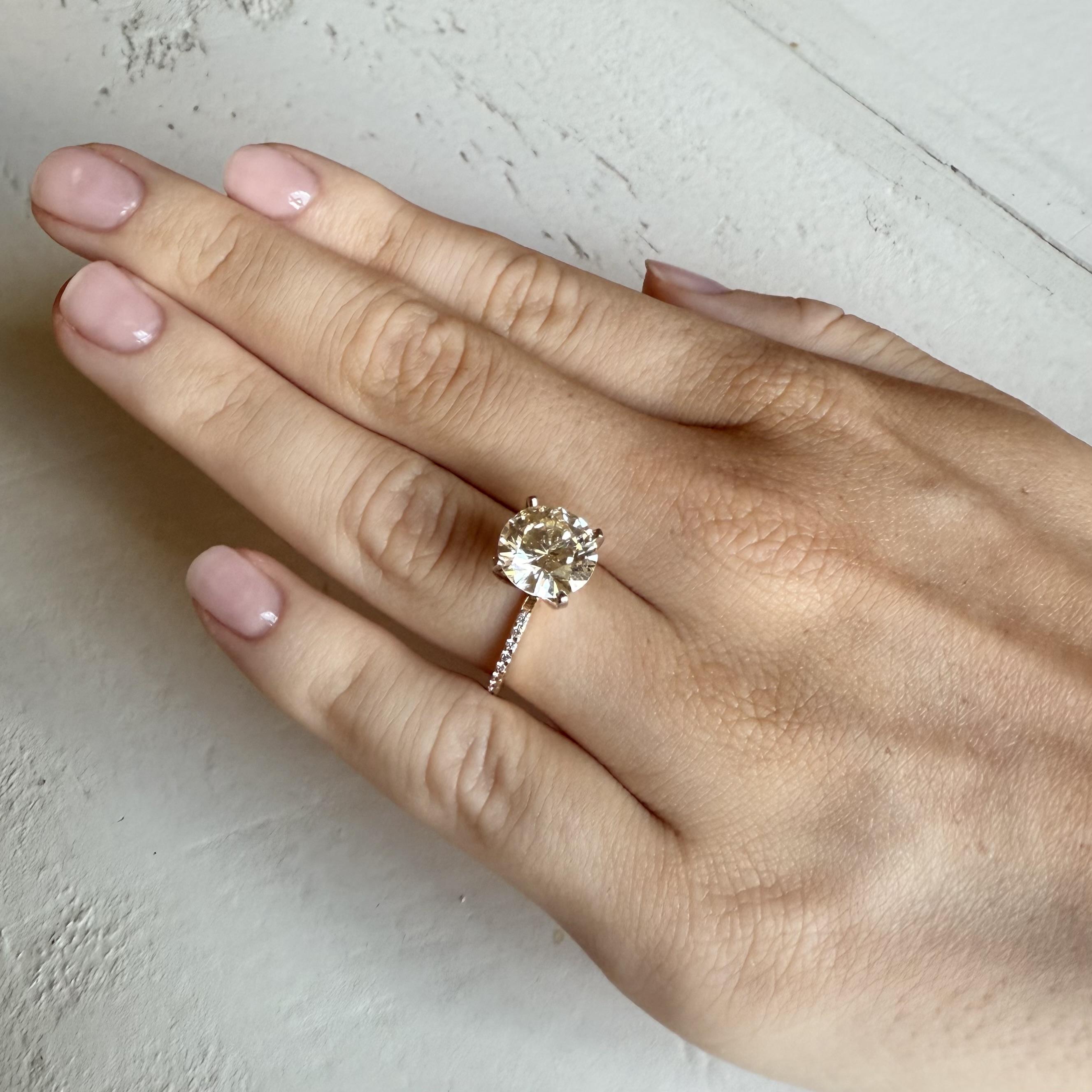 We are thrilled to offer this beautiful gem!!

Ring Details
Material: 14K Yellow Gold Shank; 14K White Gold Head
Shank Width: 1.3mm
Head Height: 10.5mm
Weight: 2.8 Grams
Finger Size: 4
Sizable Upon Request

Accented by the following gemstones
1 -