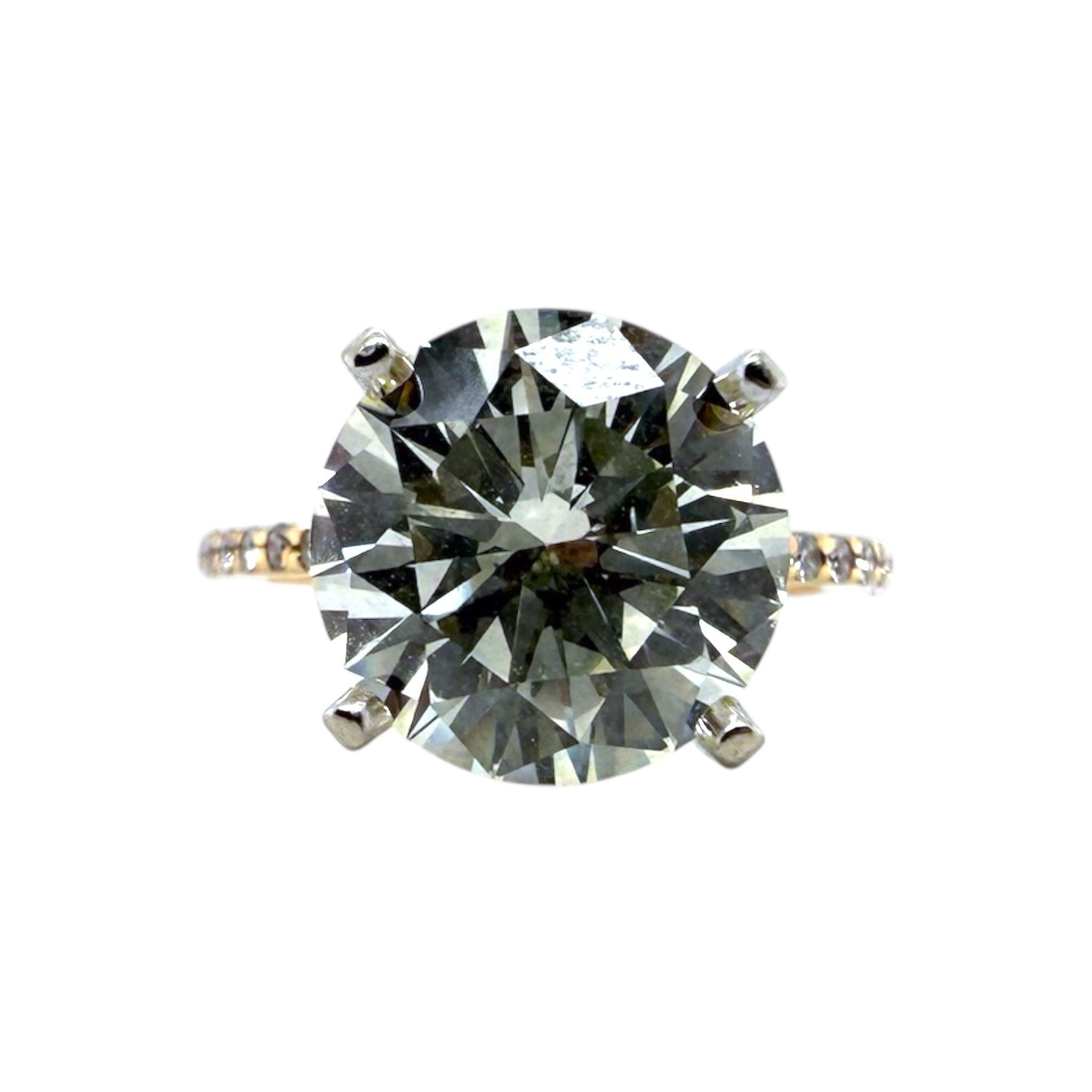 Natural 3.36 Carat Round Brilliant Cut Diamond Engagement Ring For Sale 2