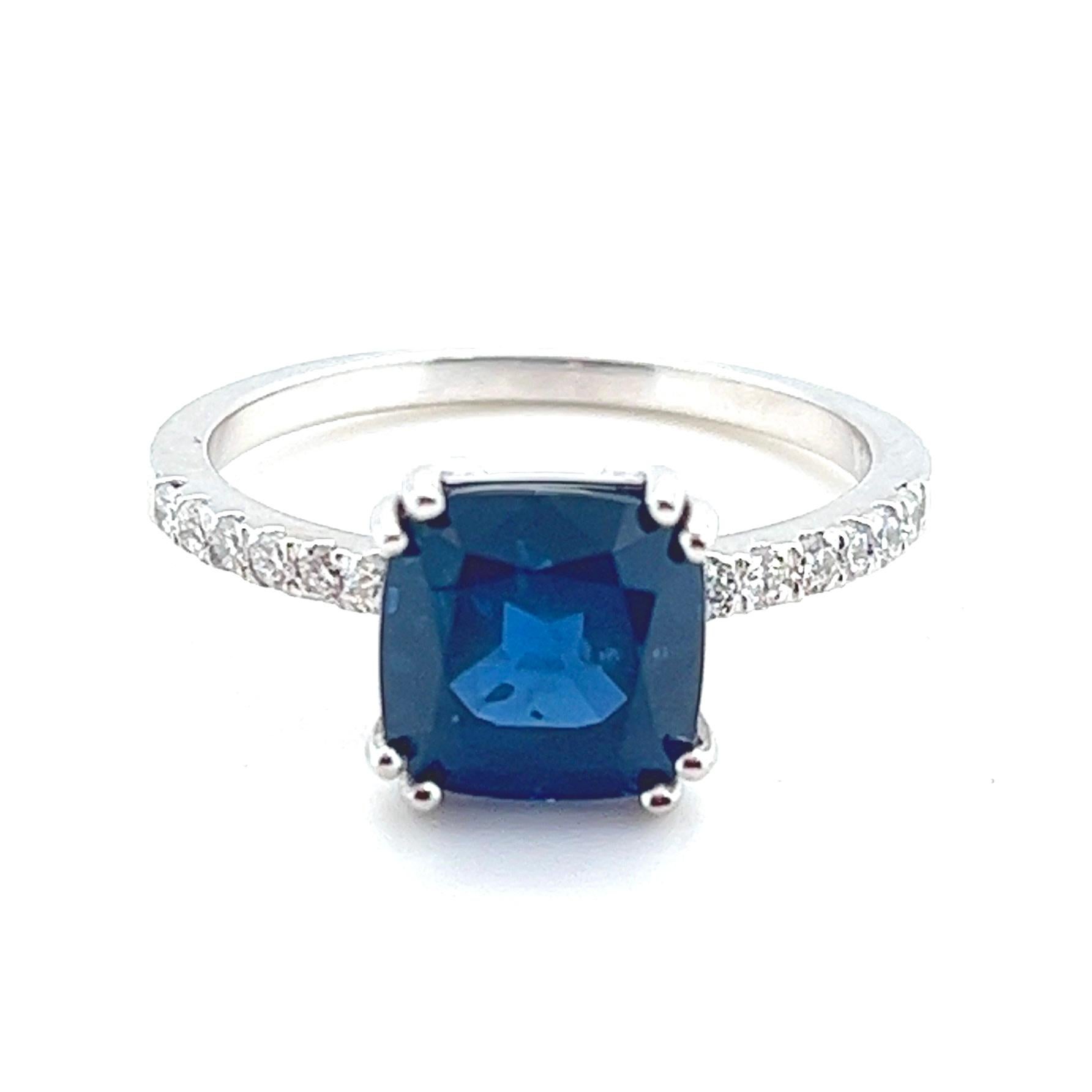 Women's or Men's Natural 3.39 carat Sapphire Diamond Gemstone Ring For Sale