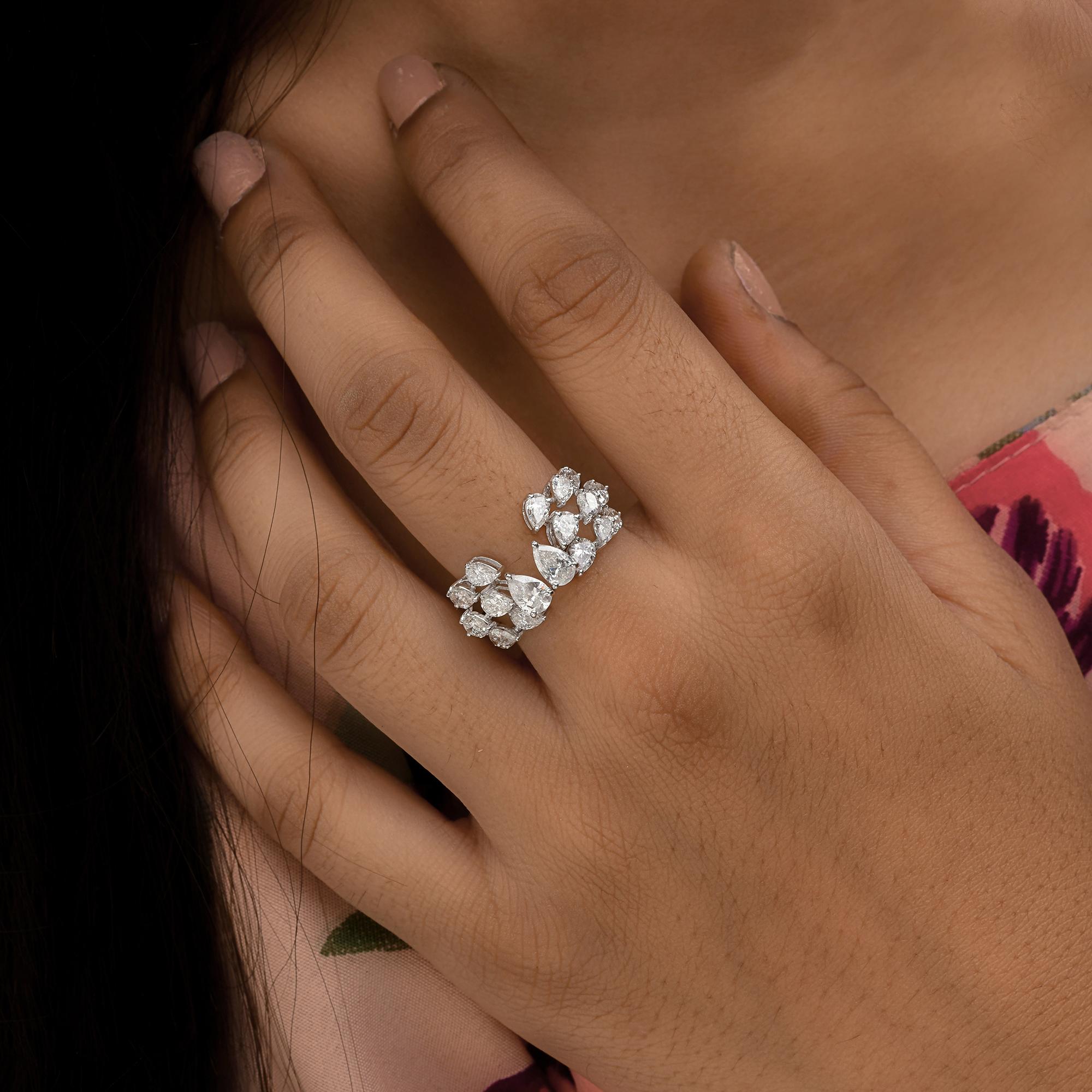 Natural 3.40 Carat SI/H Pear Shape Diamond Cuff Ring 14 Karat White Gold Jewelry In New Condition For Sale In Diera, Dubai