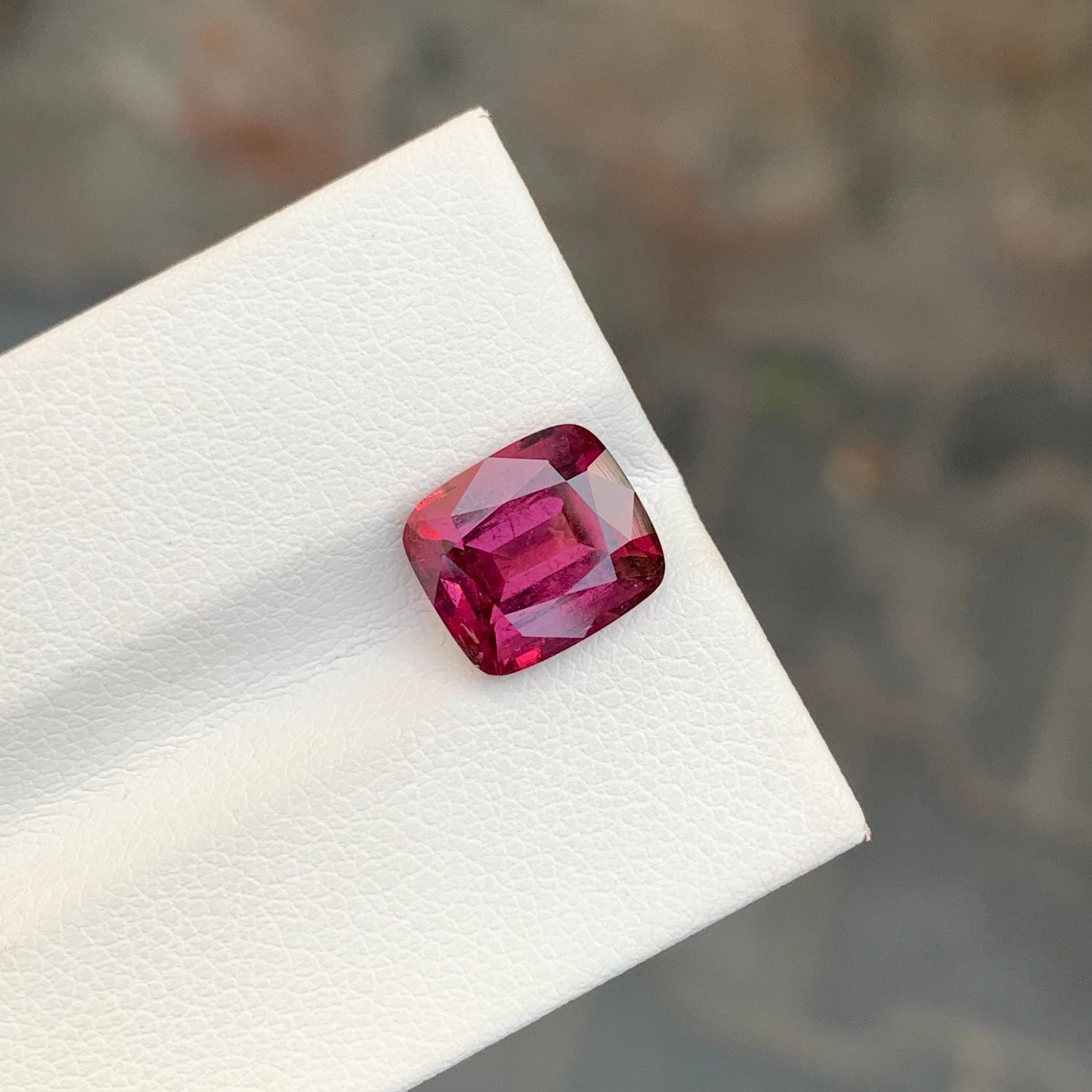 Natural 3.45 Carat Faceted Maroon Pink Tourmaline Cushion Shape Gem For Sale 4