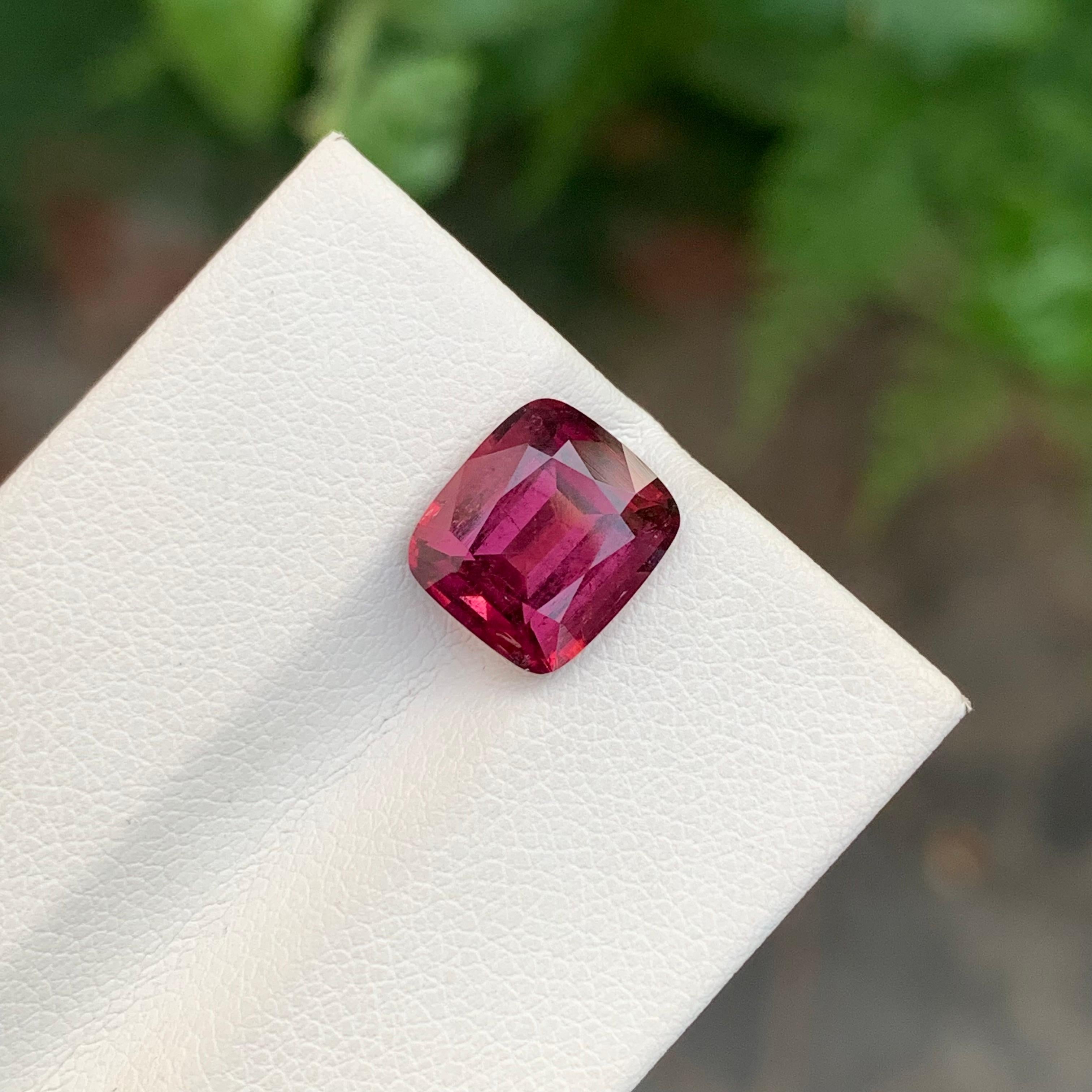 Cushion Cut Natural 3.45 Carat Faceted Maroon Pink Tourmaline Cushion Shape Gem For Sale