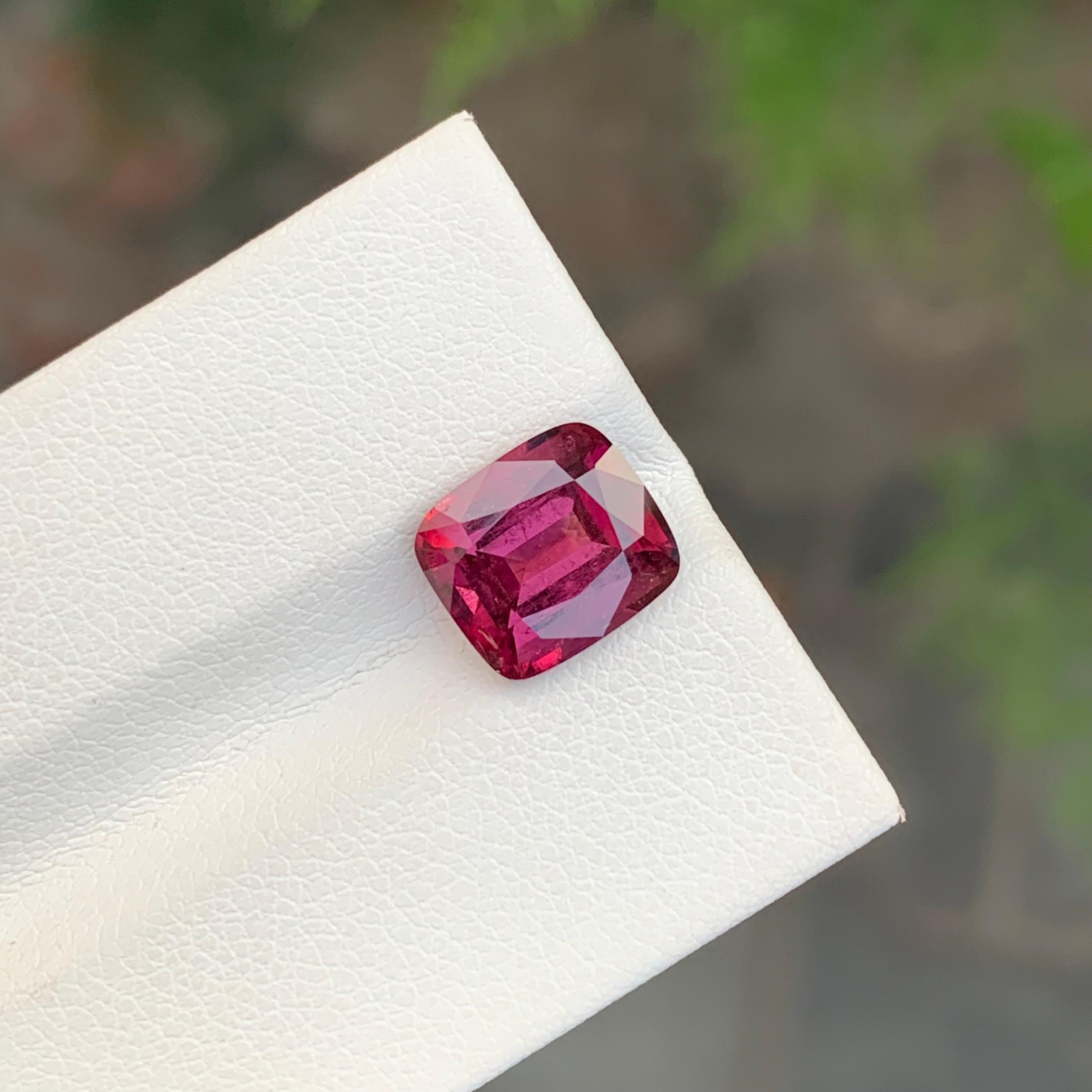 Natural 3.45 Carat Faceted Maroon Pink Tourmaline Cushion Shape Gem For Sale 2