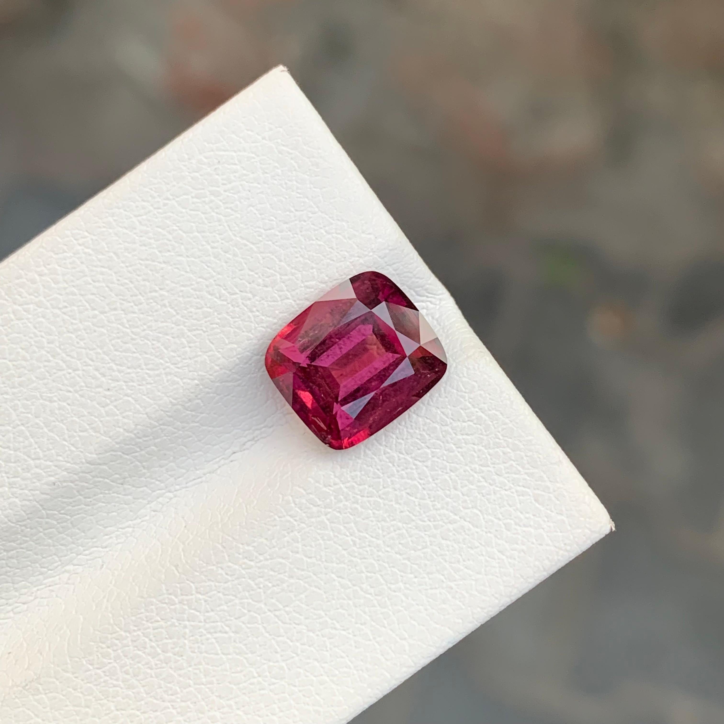Natural 3.45 Carat Faceted Maroon Pink Tourmaline Cushion Shape Gem For Sale 3