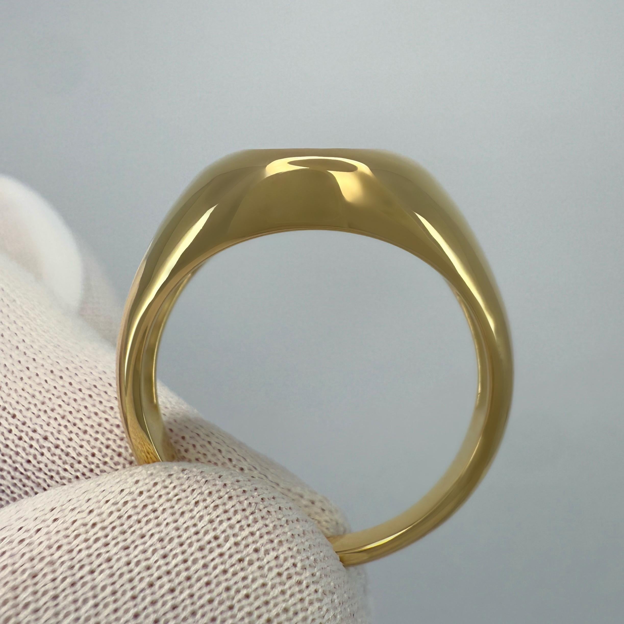 da uomo o donna Anello con sigillo ovale in oro giallo 18k con opale nero australiano Boulder da 3,45 ct. in vendita
