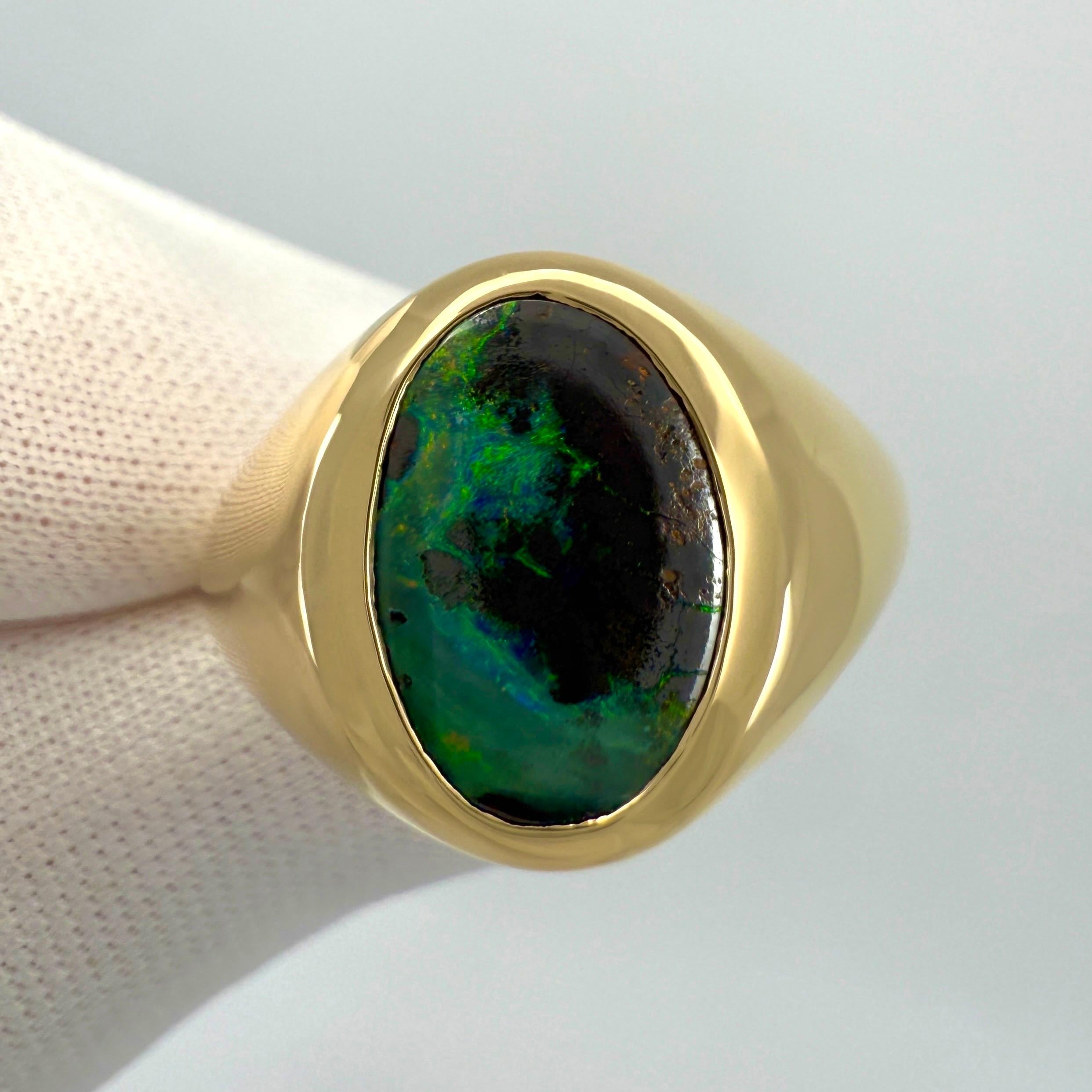 Anello con sigillo ovale in oro giallo 18k con opale nero australiano Boulder da 3,45 ct. in vendita 1