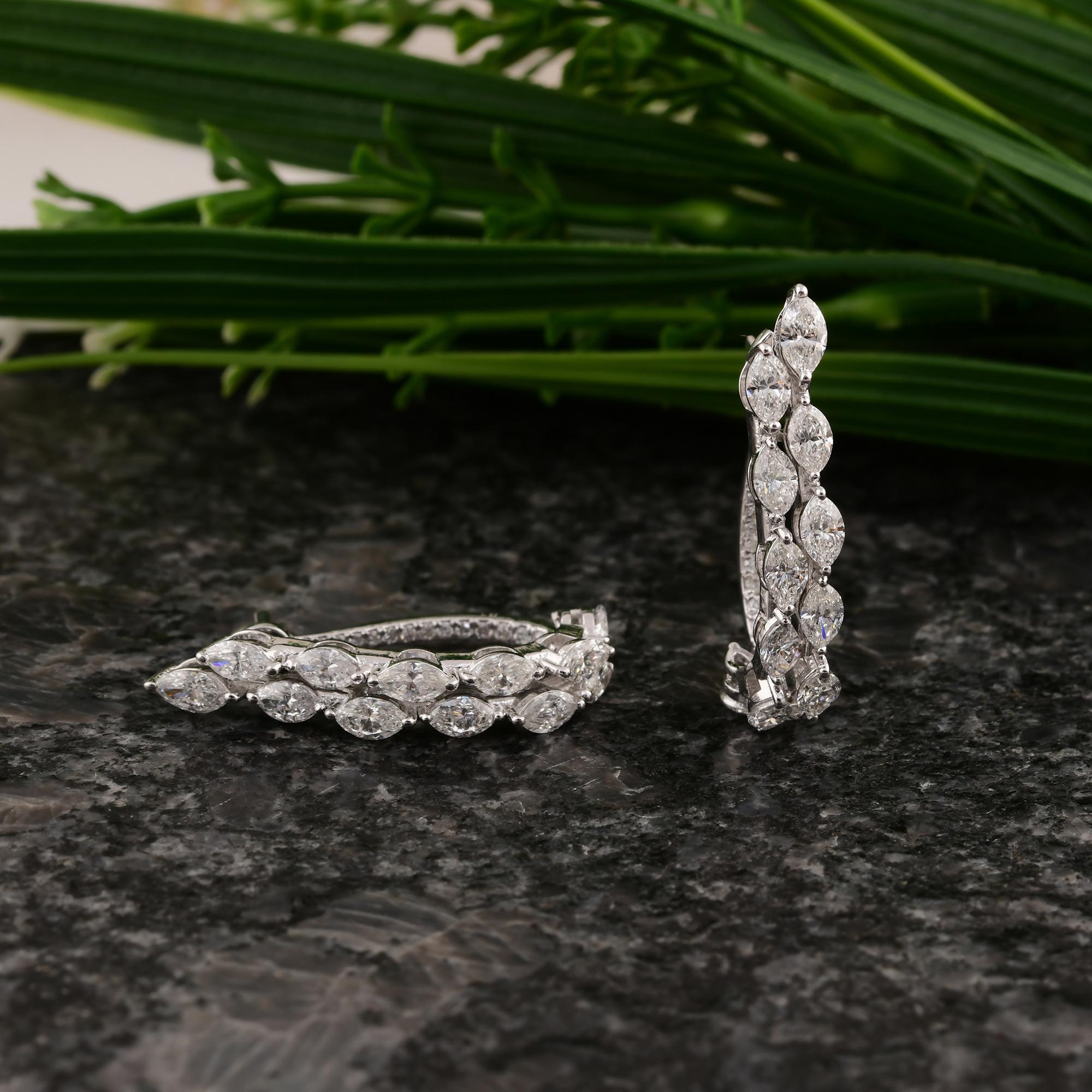 Boucles d'oreilles en or blanc 18 carats avec diamants marquises naturels de 3,47 carats SI/H Neuf - En vente à Diera, Dubai