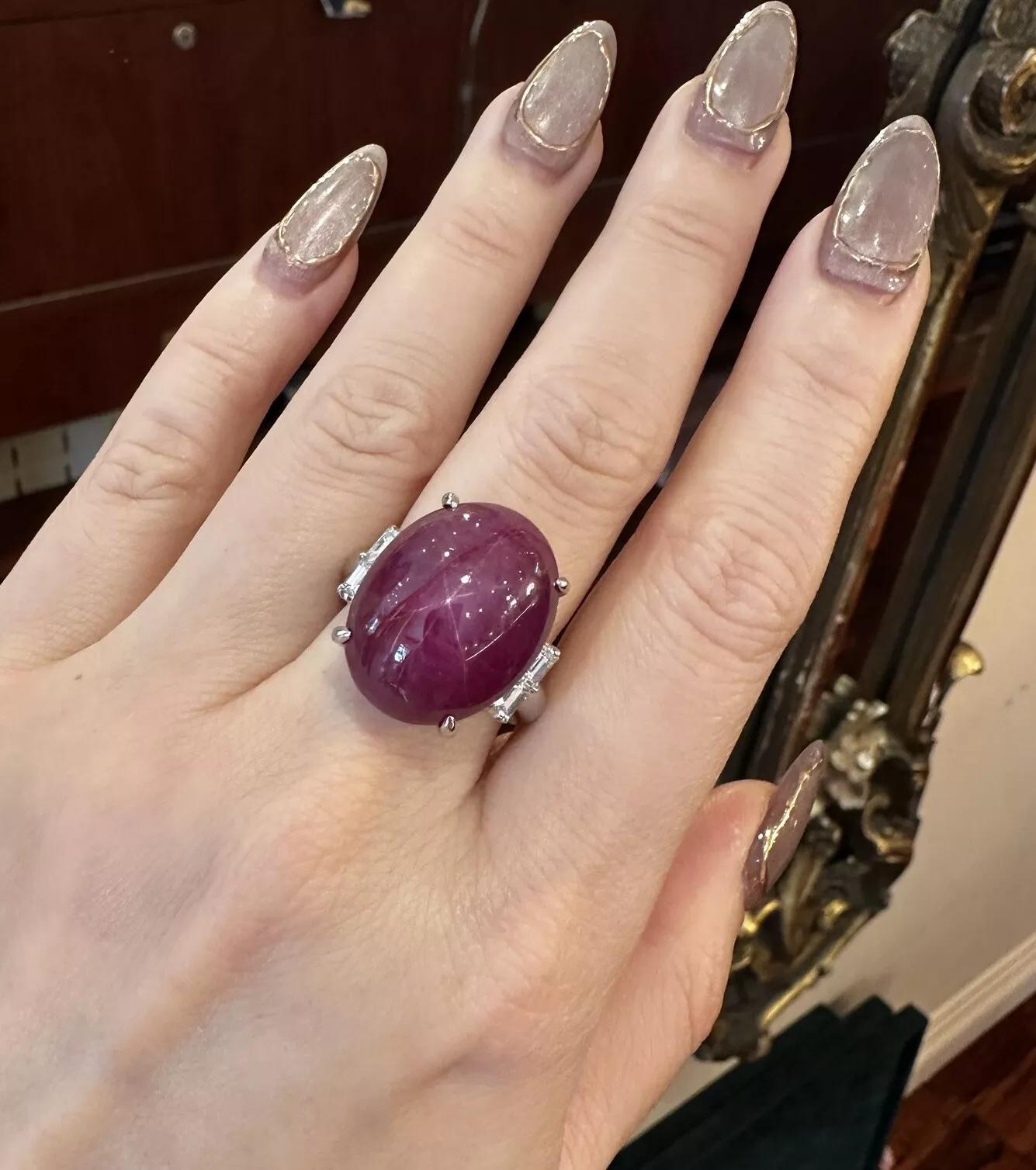 Women's Natural 34.75 carat Star Ruby Cabochon and Diamond Ring in Platinum For Sale