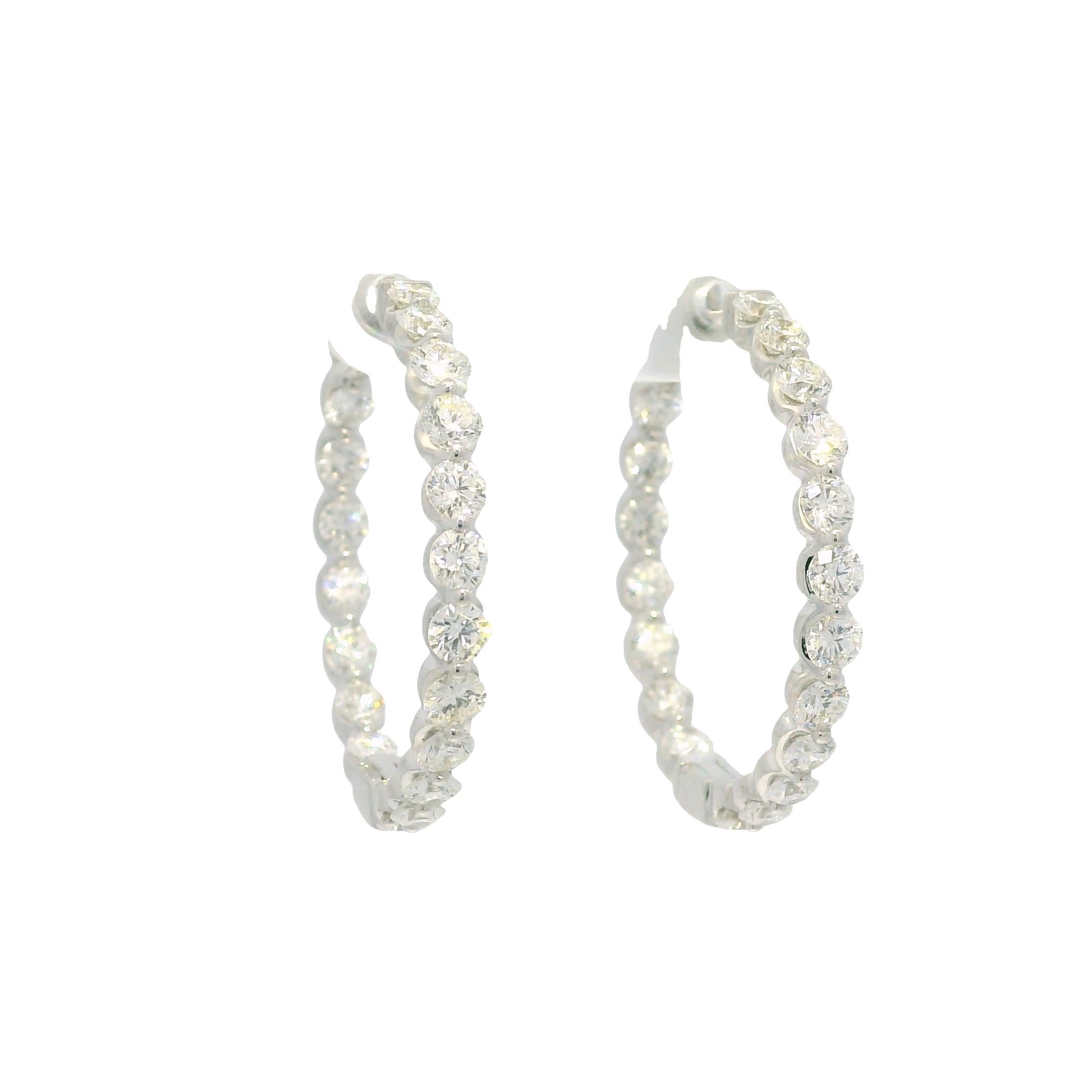 Natürliche 3,5 Karat Diamanten 18-Karat Inside-Out Hoop Ohrringe Auf Lager