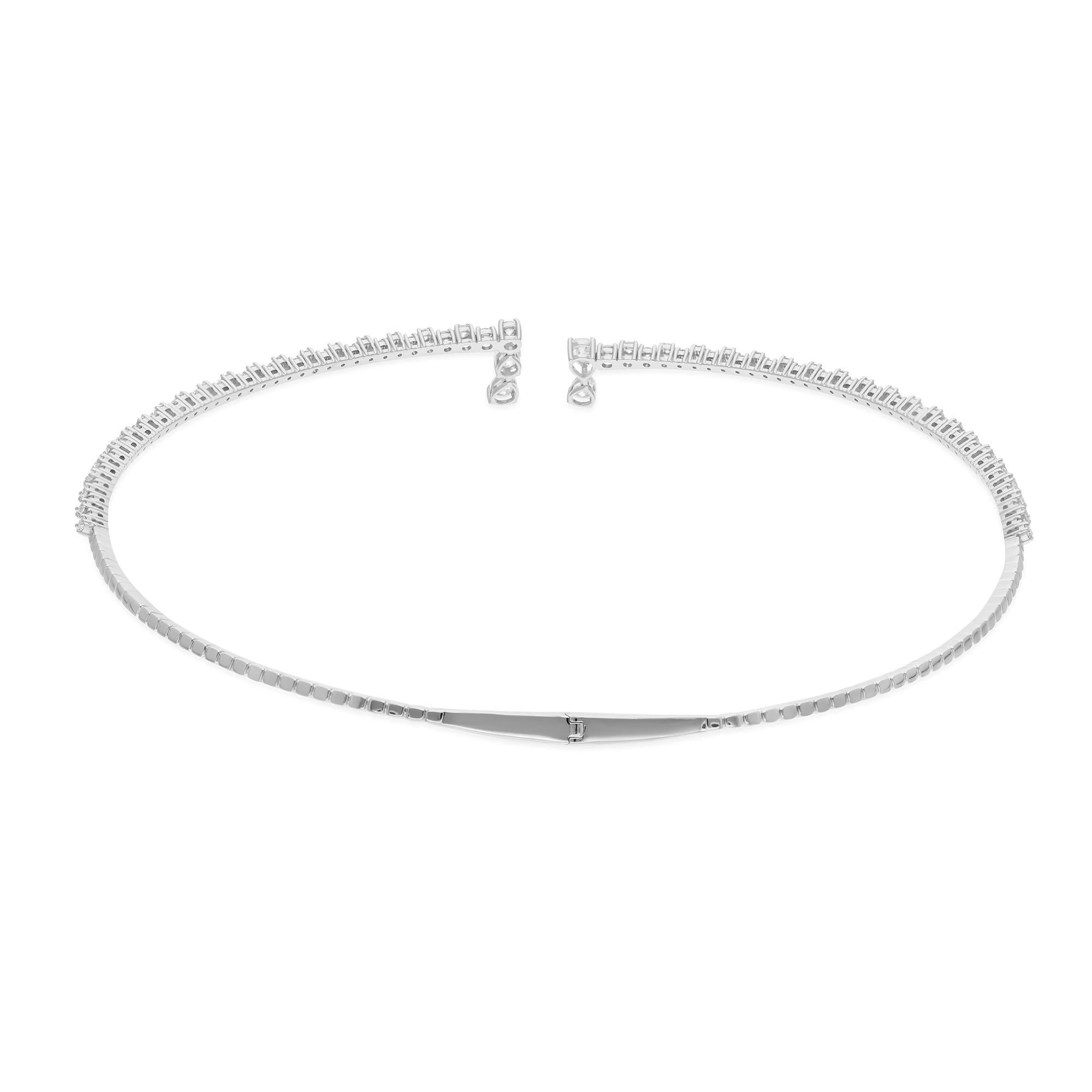 Donna Collana girocollo con diamanti naturali da 3,58 carati SI/H Pear Round in oro bianco 18 carati in vendita