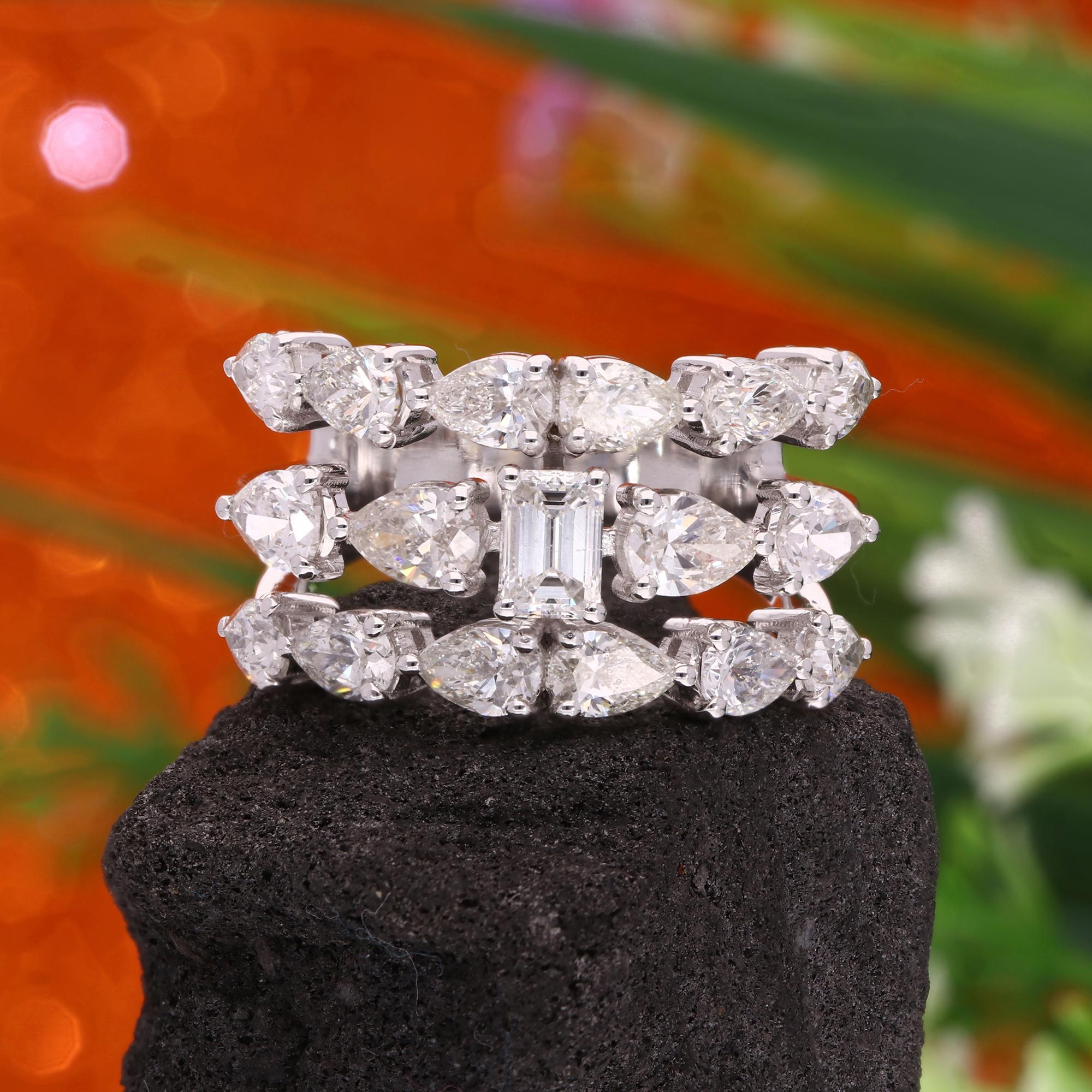 Natural 3.65 Carat SI Clarity HI Color Multi Diamond Ring 18 Karat White Gold In New Condition For Sale In Diera, Dubai