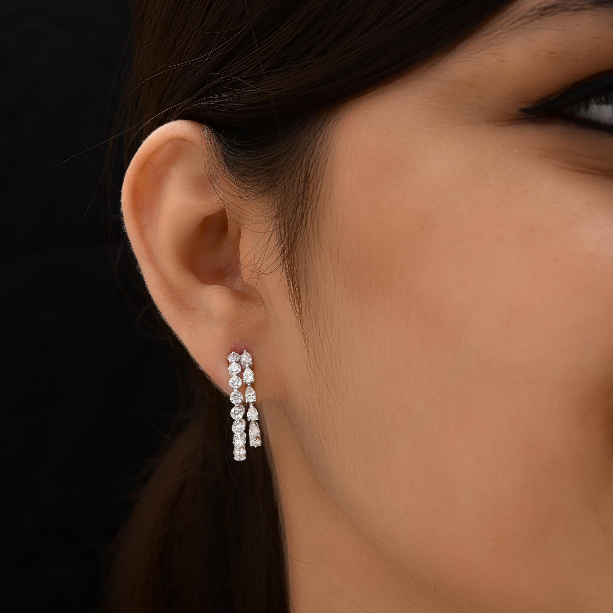 Natural 3.66 Carat SI/H Pear Brilliant Cut Diamond Earrings 14k White Gold In New Condition For Sale In Diera, Dubai