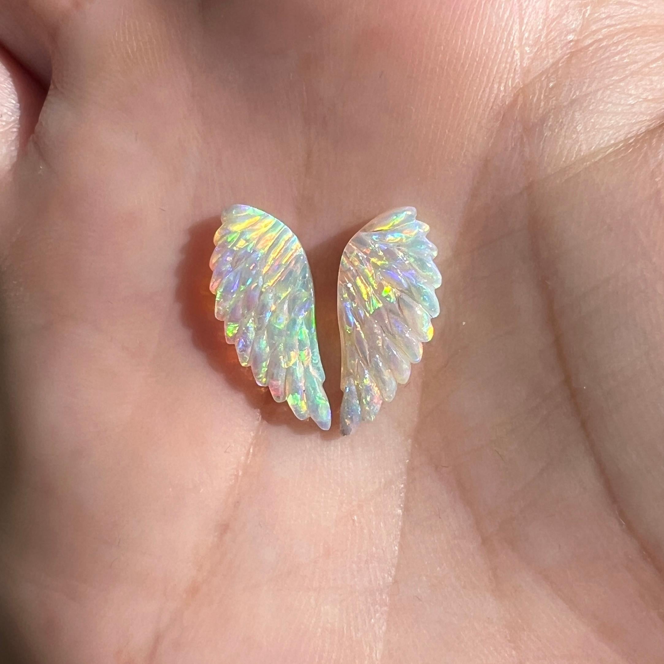 Natural 3.66 Ct Australian Gem Crystal Angel Wings Opal mined by Sue Cooper For Sale 2