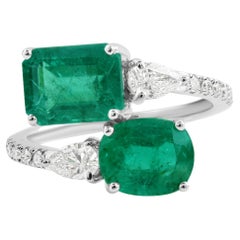 Anillo Bypass de Diamante Esmeralda Natural de 3,66cts Oro Blanco Macizo de 14k Joyería Fina