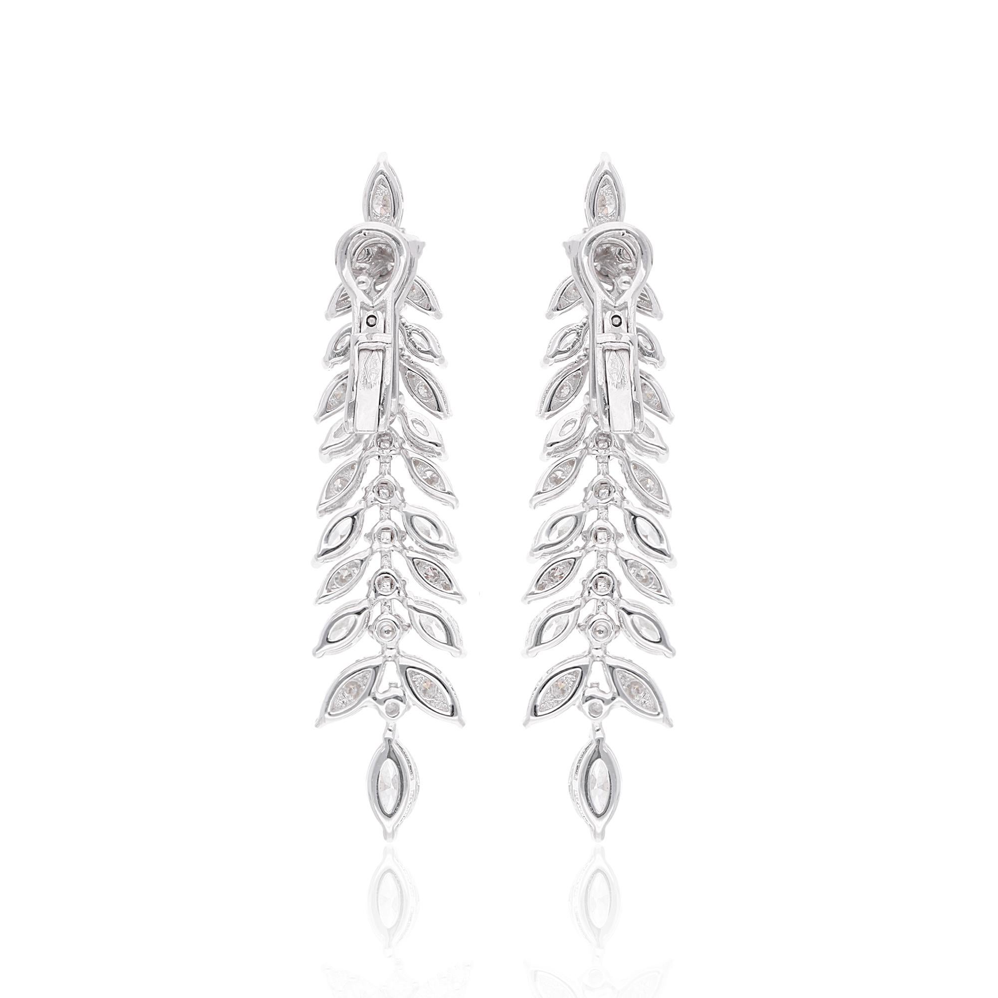 Pendientes colgantes de diamantes naturales de 3,75 quilates Oro blanco de 18 quilates Joyería hecha a mano en Nuevo estado para la venta en Diera, Dubai