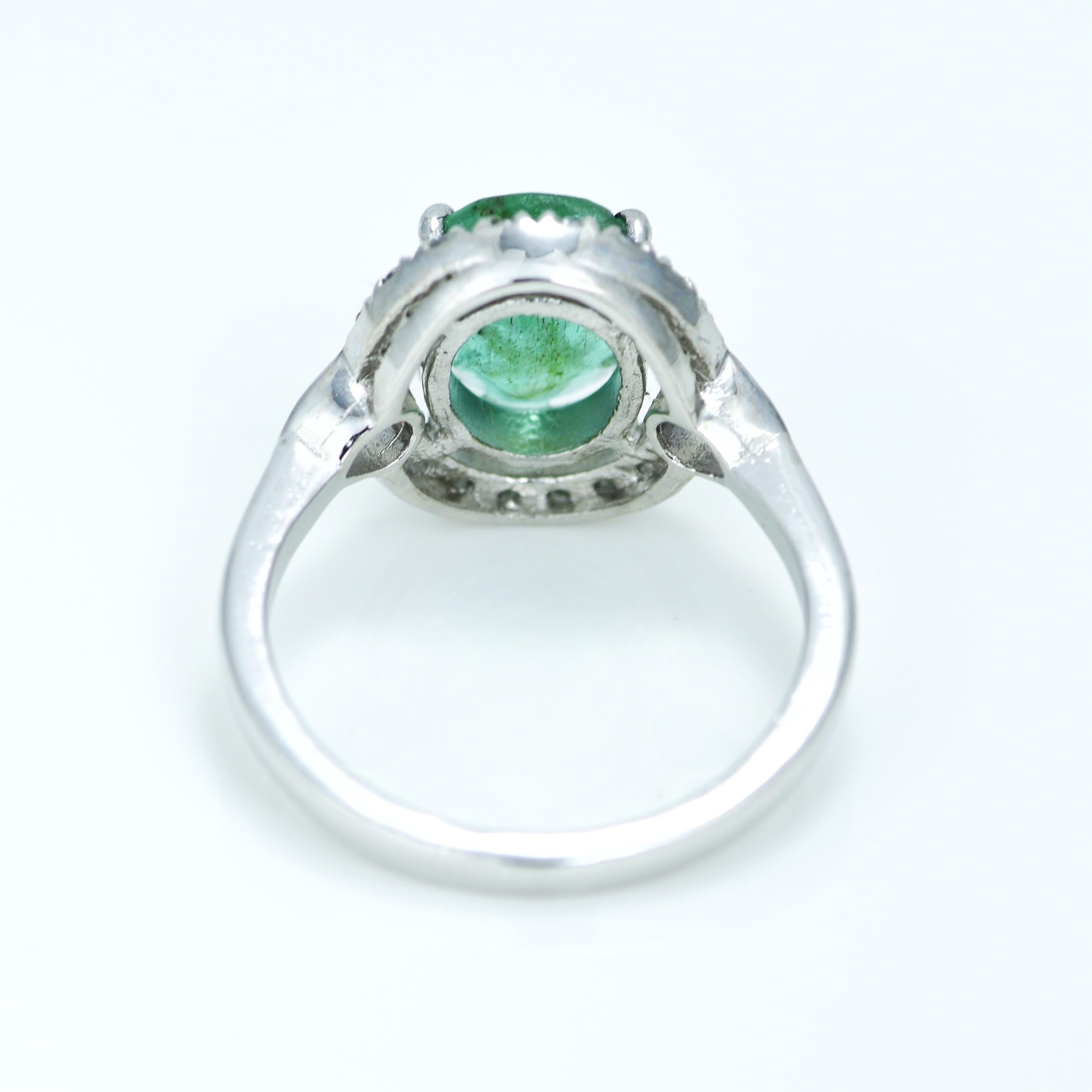Natural 3.75 Carat Emerald Halo Ring In New Condition In Vadgam, IN