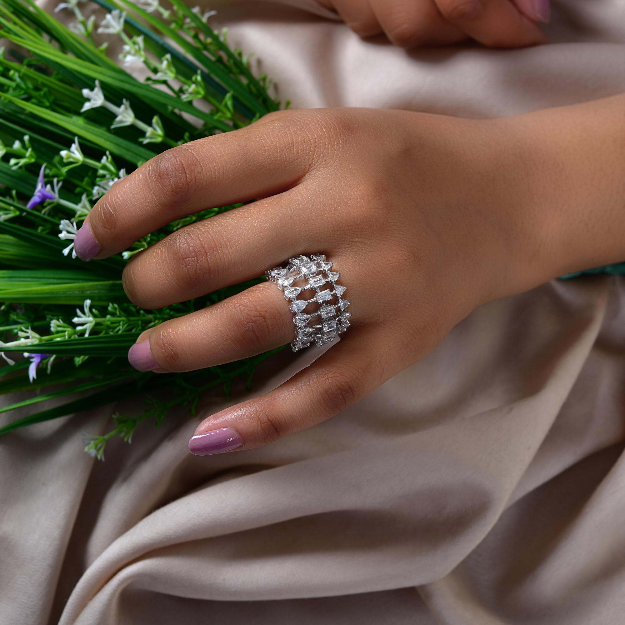 Natural 3.75 Carat SI/H Multi Shape Diamond Ring 18 Karat White Gold Jewelry In New Condition For Sale In Diera, Dubai