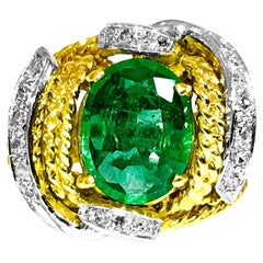 Natural 3.86 Carat Emerald Diamond Ring 18K Gold