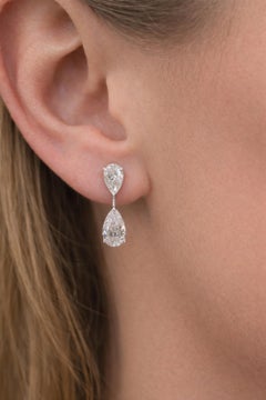 Natürlicher 3,88 Karat birnenförmiger Diamant-Ohrhänger aus 18 Karat Weißgold feiner Schmuck