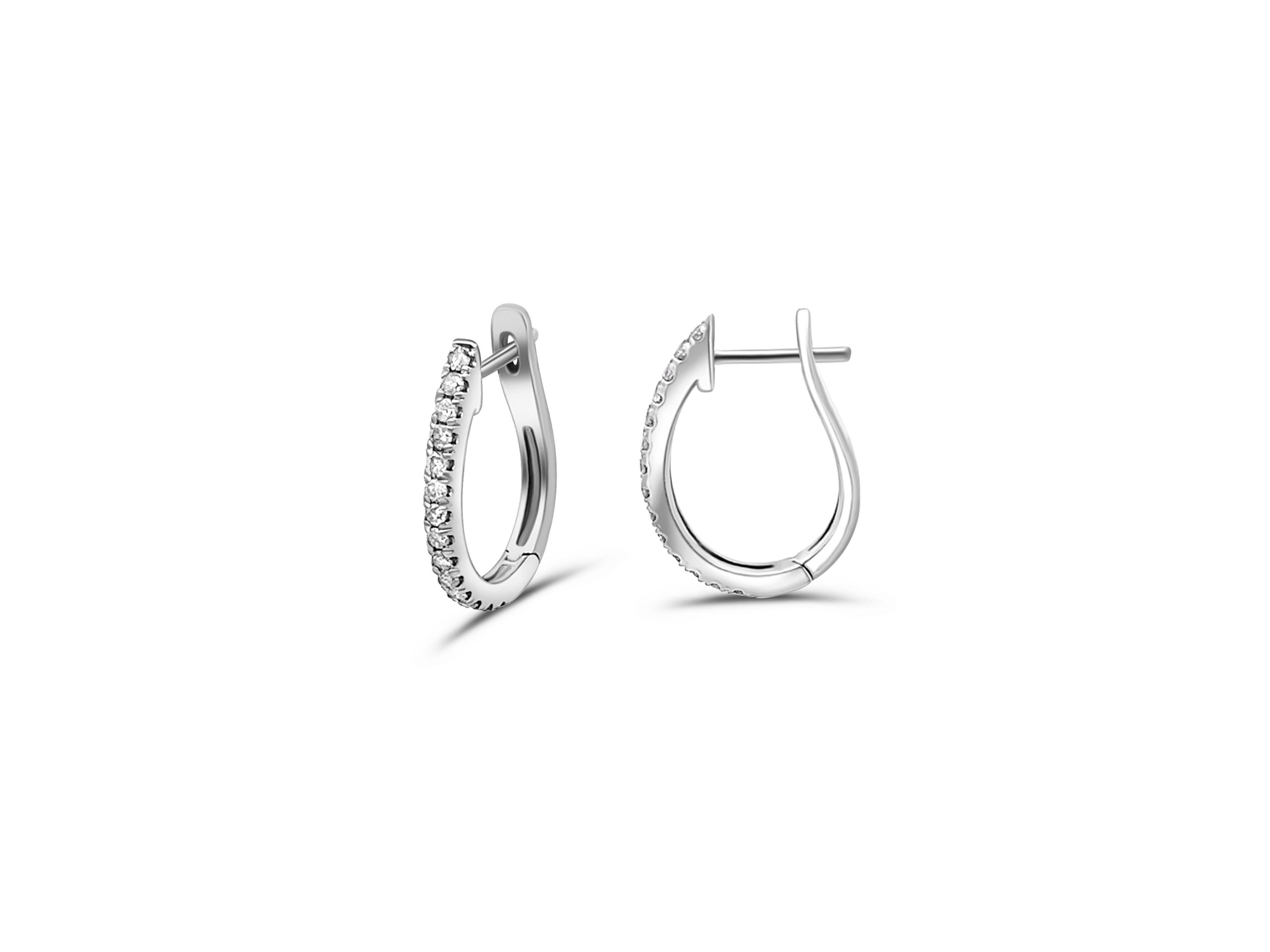 Natural 4/10 CTTW Diamond Curved Hug Hoop Earrings in 14K White Gold In New Condition For Sale In Miami, FL