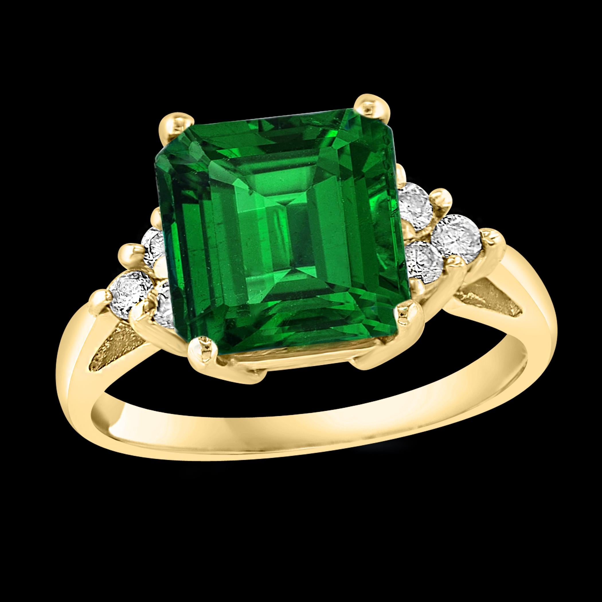 Anello con smeraldo naturale da 4 carati e diamante da 0,30 carati in oro giallo 14 Kt in vendita 10