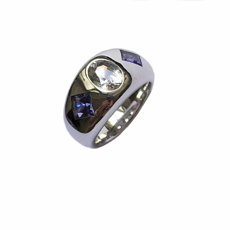 Moderno Anello Whiting con zaffiro bianco naturale e tanzanite da 4,02 carati in vendita
