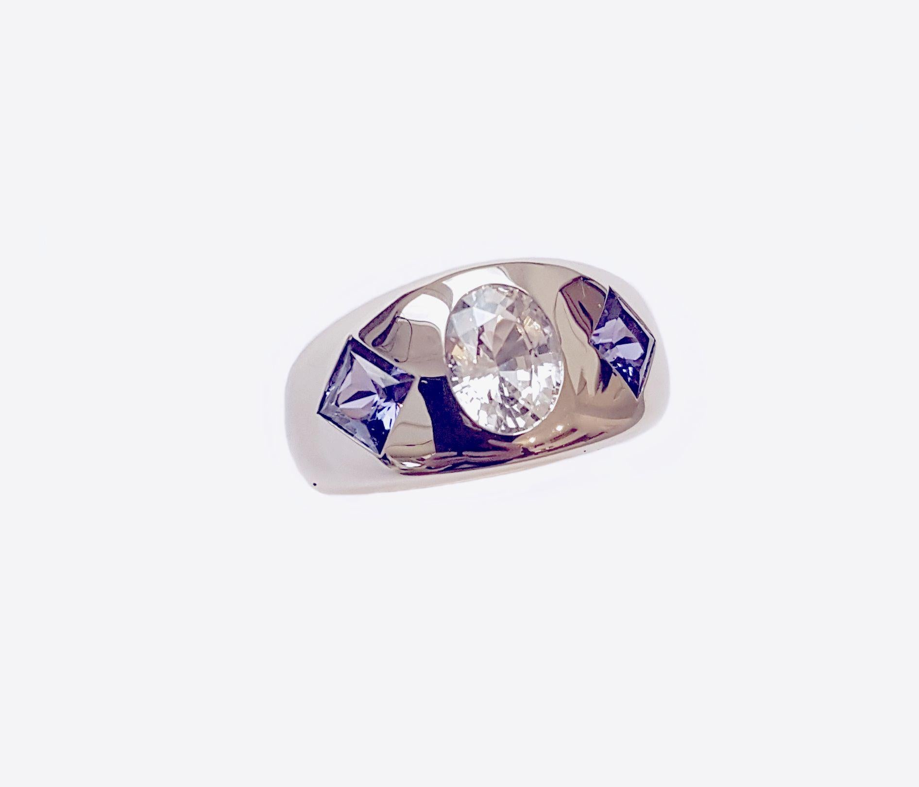 Anello Whiting con zaffiro bianco naturale e tanzanite da 4,02 carati In condizioni Nuovo in vendita a Berlin, DE
