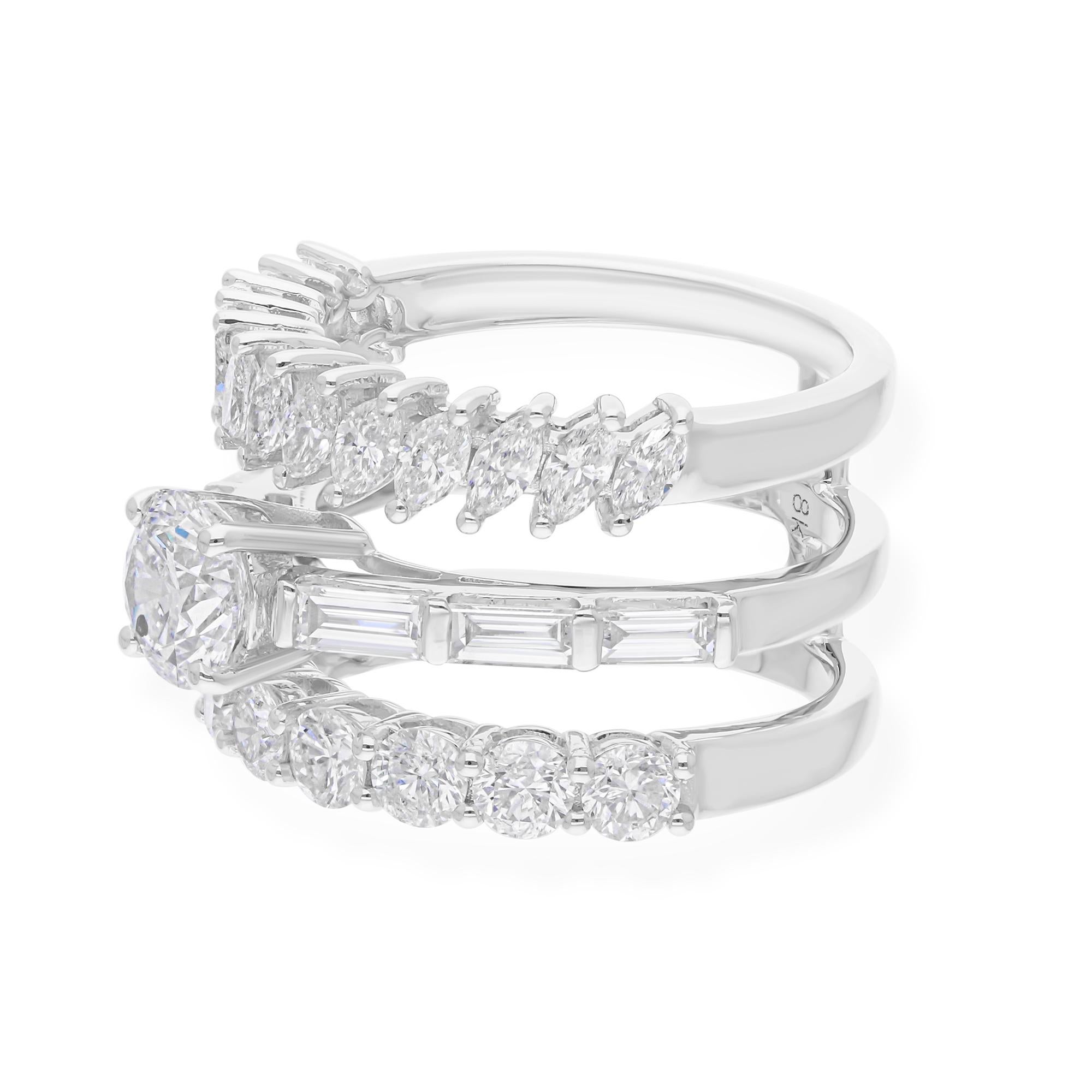 Coulée dans de l'or 14 carats, cette bague exquise est sertie de 4,03 carats de diamants étincelants.

Suivez la vitrine de Spectrum Jewels pour découvrir la dernière collection et les pièces exclusives. Spectrum Jewels est fièrement classé parmi