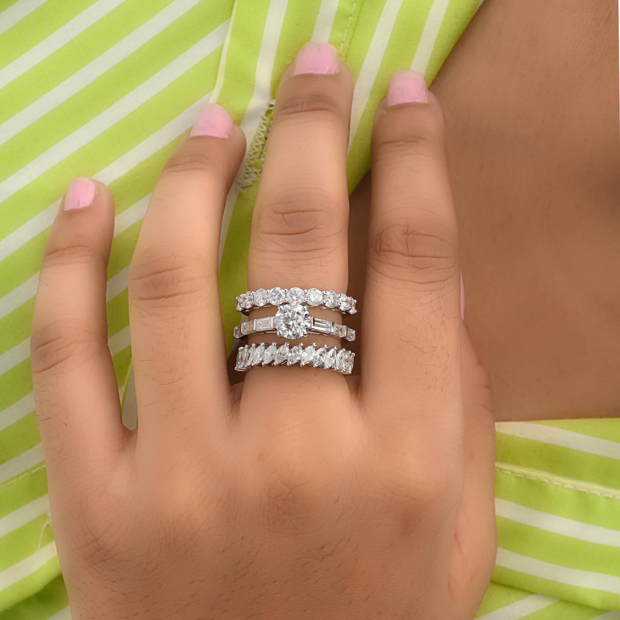 Moderne Nature 4.03 Carat SI/H Diamond Three Band Fine Ring 14 Karat White Gold Jewelry en vente