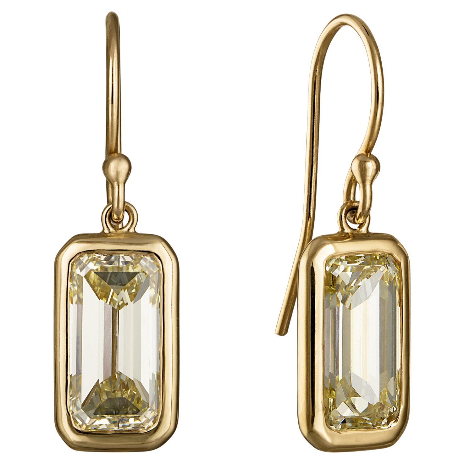 Natural 4.0ct Fancy Yellow Emerald Cut Diamond Bezel Drop Gold Solitaire Earring