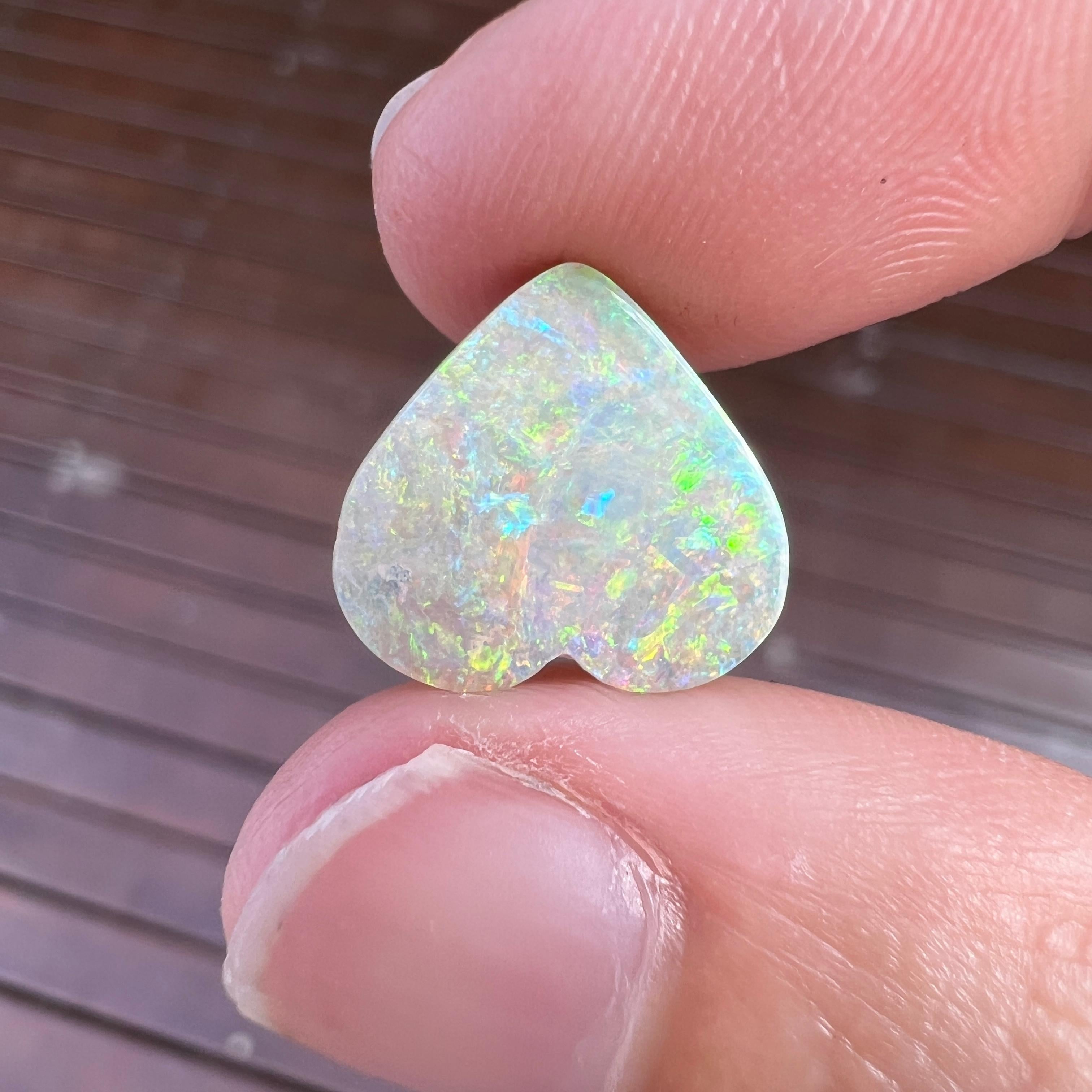 Natural 4.14 Ct Australian heart boulder opal mined by Sue Cooper In New Condition For Sale In BELCONNEN, ACT