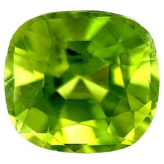 Natural 4.20ct Vivid Green Peridot Cushion Cut Loose Gem