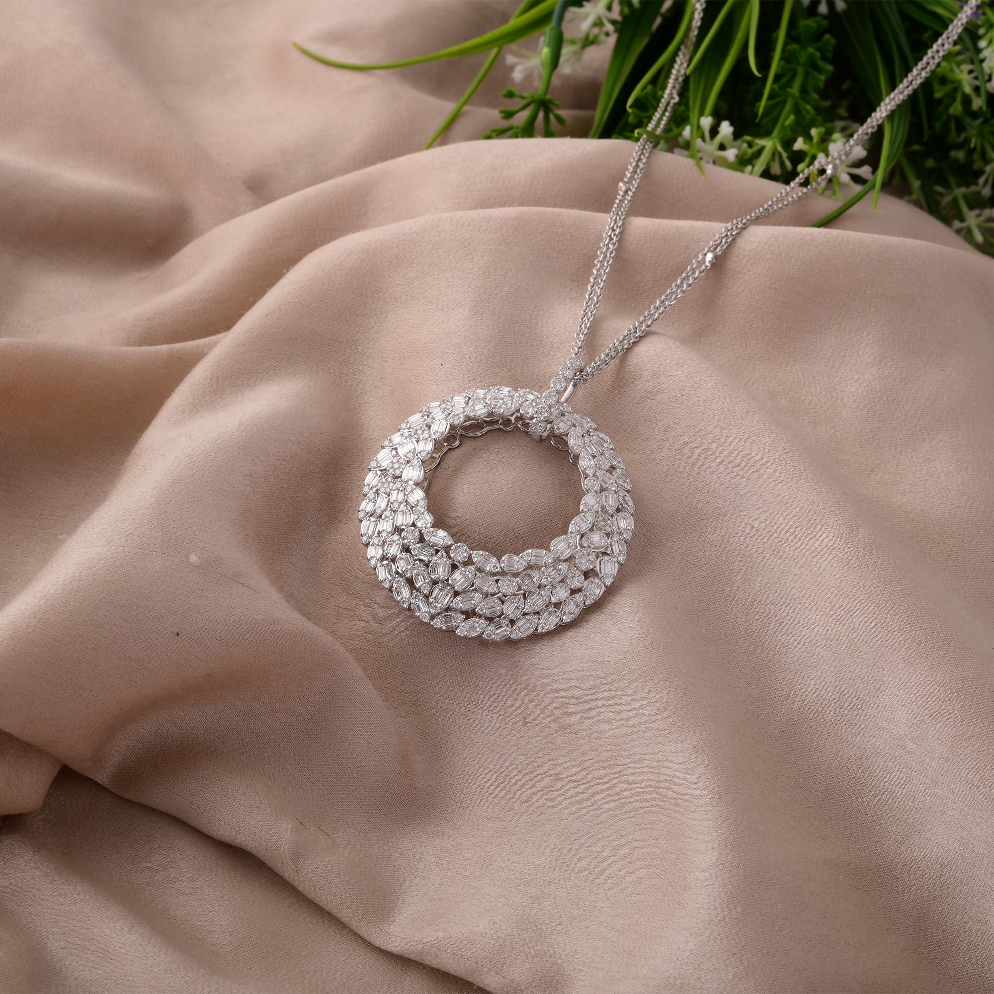 Modern Natural 4.25 Carat Baguette & Round Diamond Pendant Necklace 14 Karat White Gold For Sale
