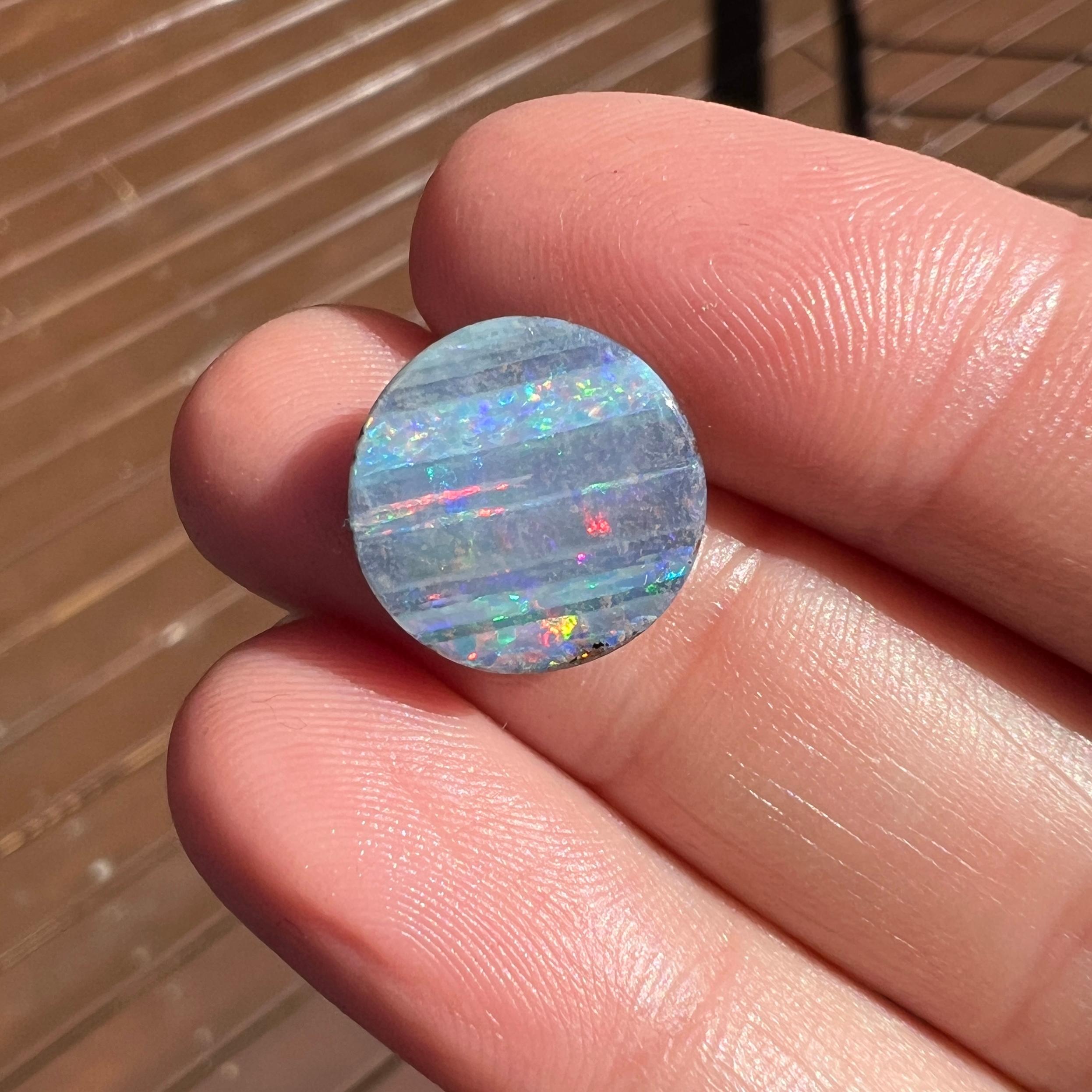 Women's Natural 4.28 Ct Australian stripy circle boulder opal mined by Sue Cooper For Sale