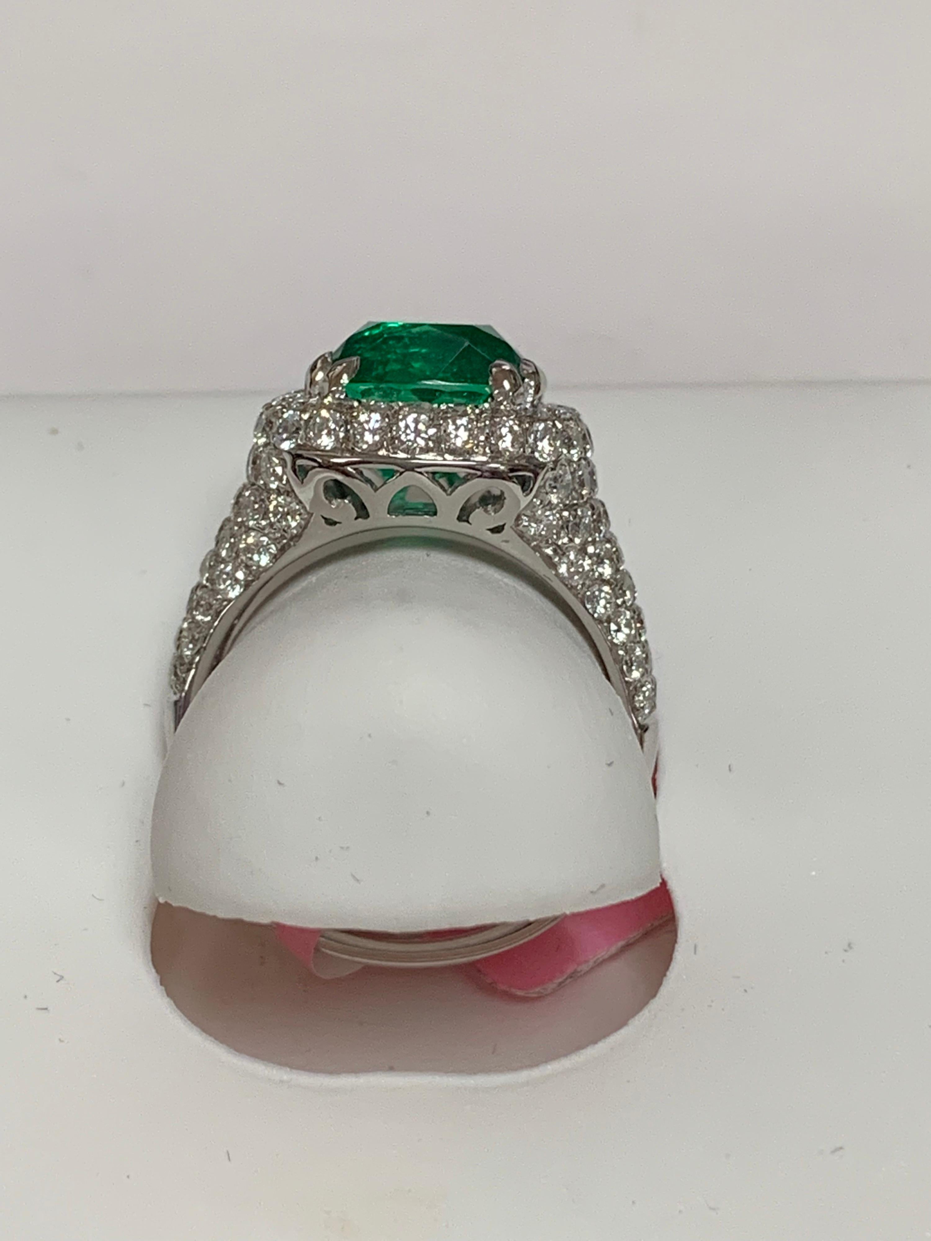 Natural 4.32 Carat Emerald Diamond Ring In New Condition In Trumbull, CT