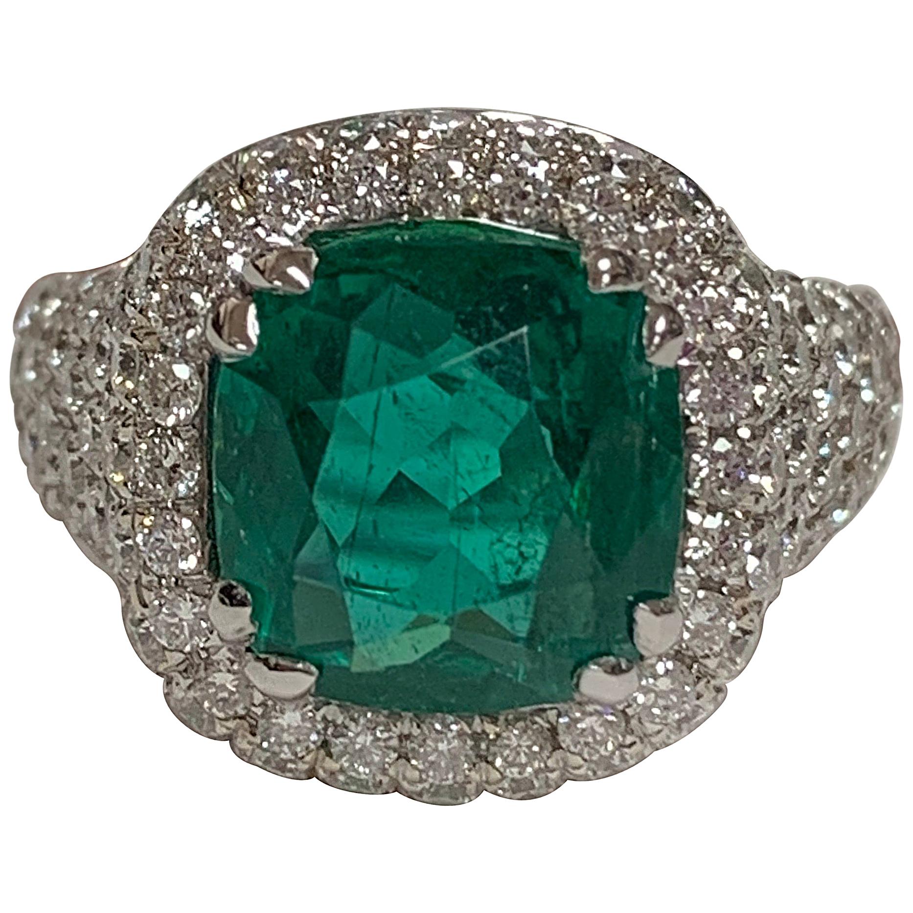 Natural 4.32 Carat Emerald Diamond Ring