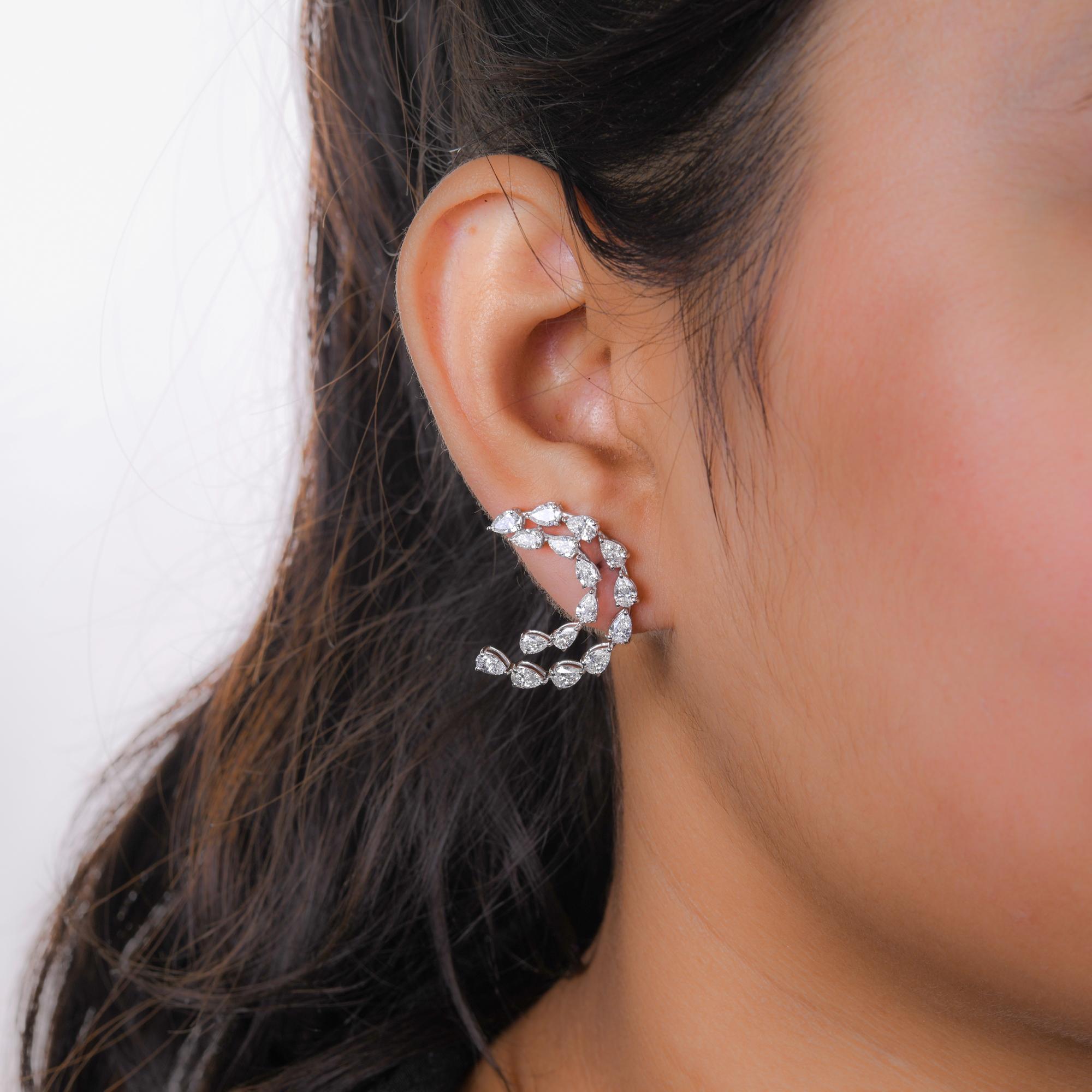 Pendientes de diamantes pera naturales de 4,35 quilates, claridad SI y color HI, oro blanco de 18 quilates en Nuevo estado para la venta en Diera, Dubai
