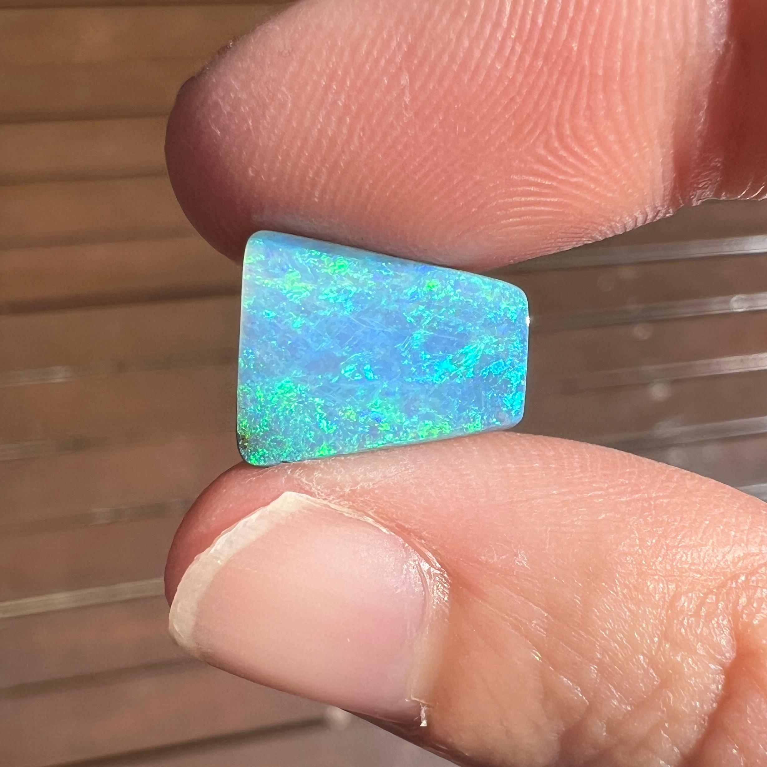 Women's Natural 4.37 Ct Australian ocean-coloured boulder opal mined by Sue Cooper For Sale