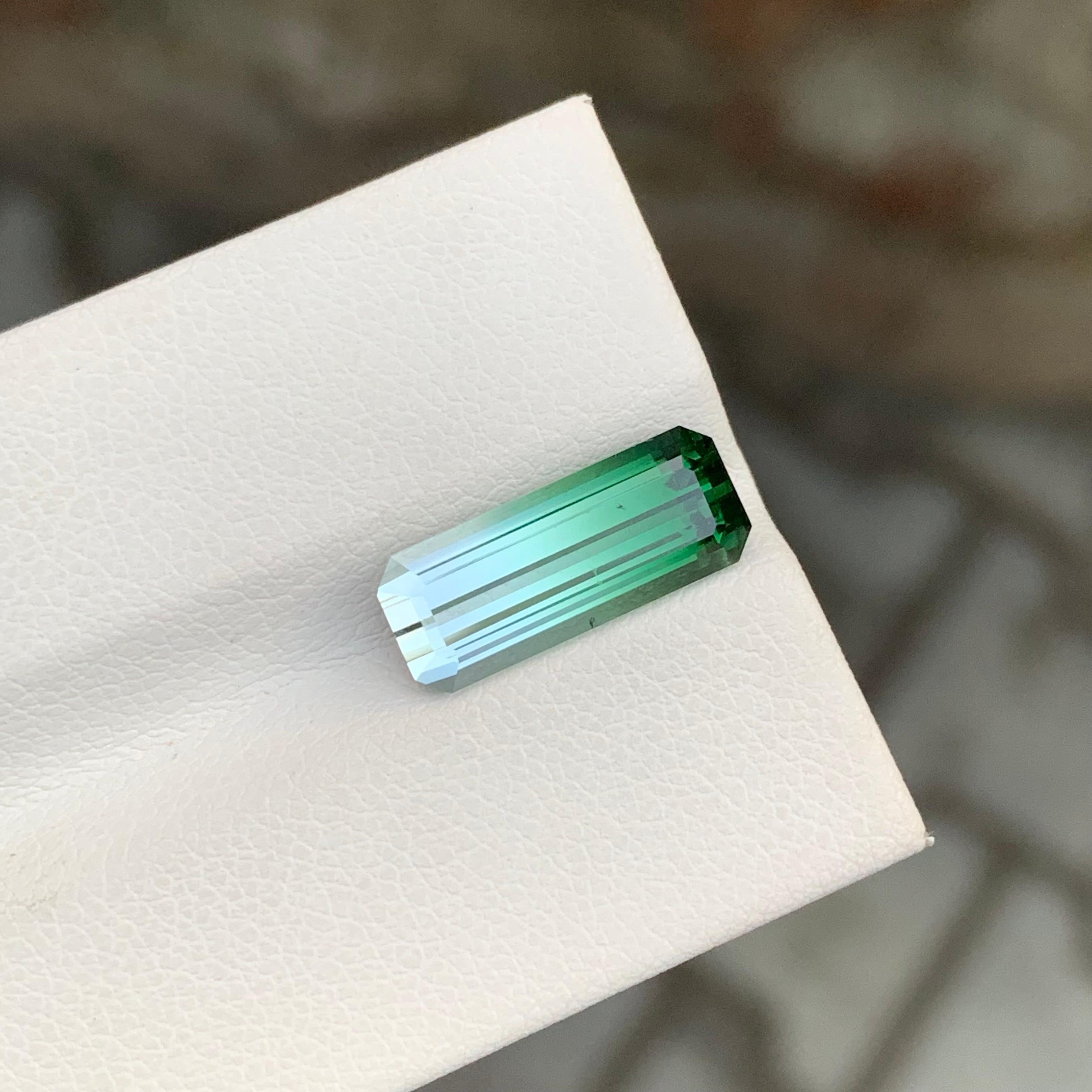 Loose Bi Colour Tourmaline

Weight: 4.45 Carats
Dimension: 15.1 x 6.1 x 5 Mm
Origin: Afghanistan
Certificate: On Demand
Treatment: Non
Colour: Green And White 


Tourmaline is a captivating gemstone known for its remarkable variety of colors, making
